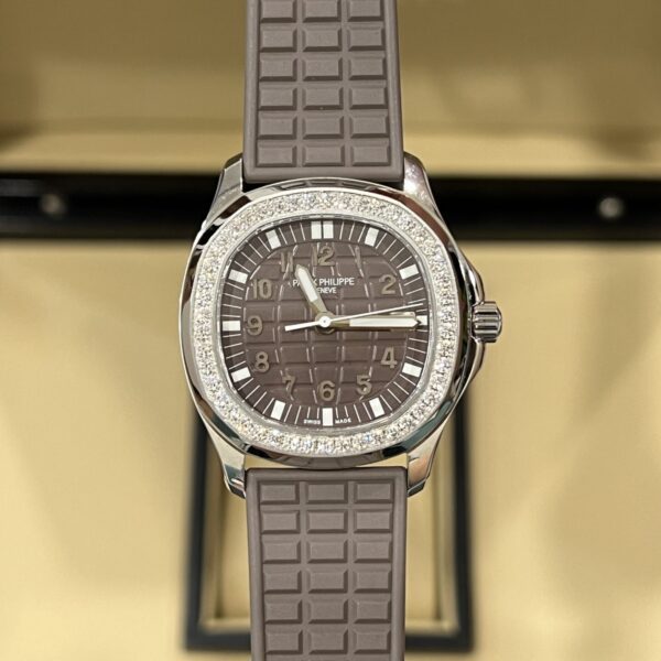 Dong Ho Patek Philippe Aquanaut 5067A Replica 11 Mau Xam Nu 3 1