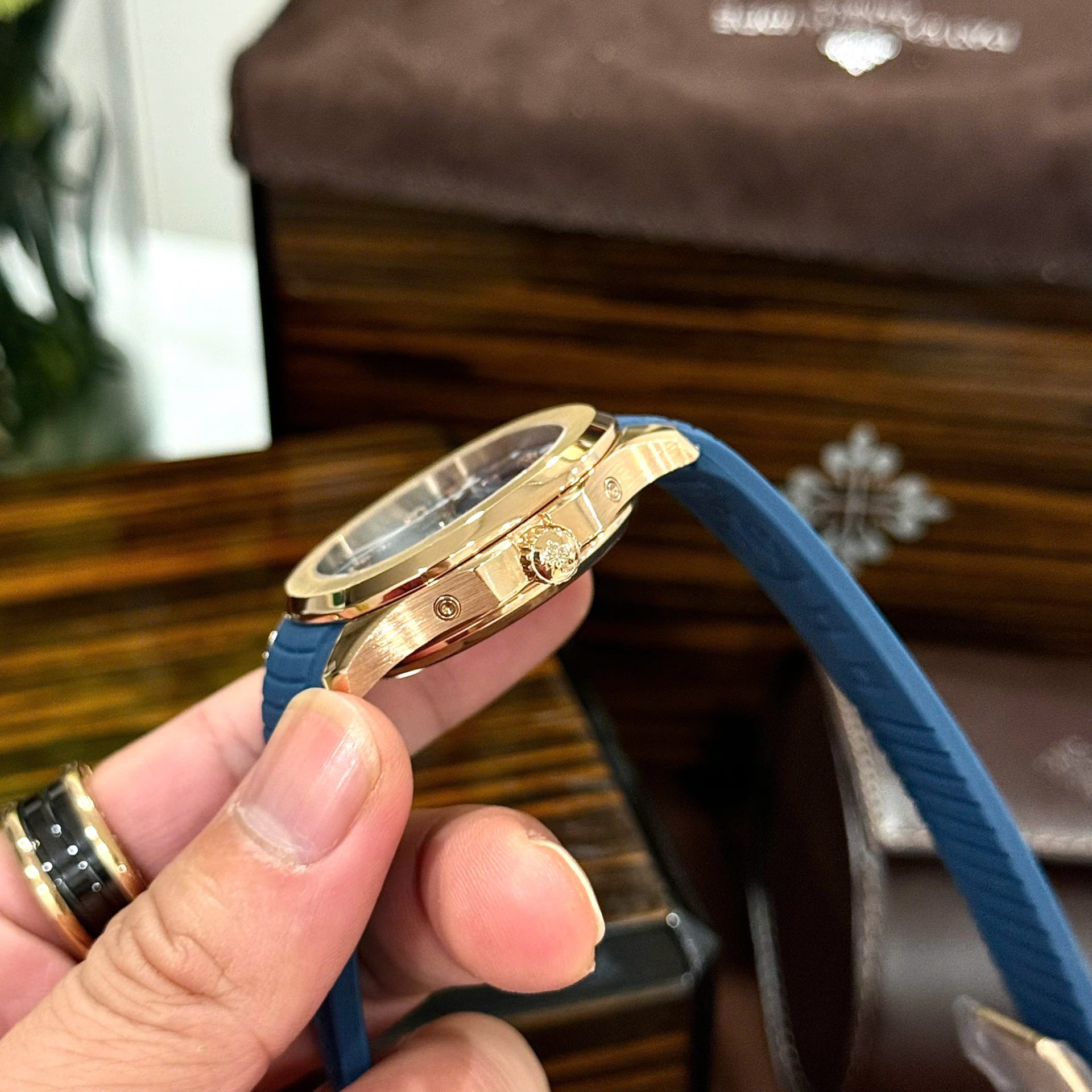 Patek Philippe Aquanaut 5261R Super Clone Best Quality Blue Dial Rubber Strap 40mm - Image 4