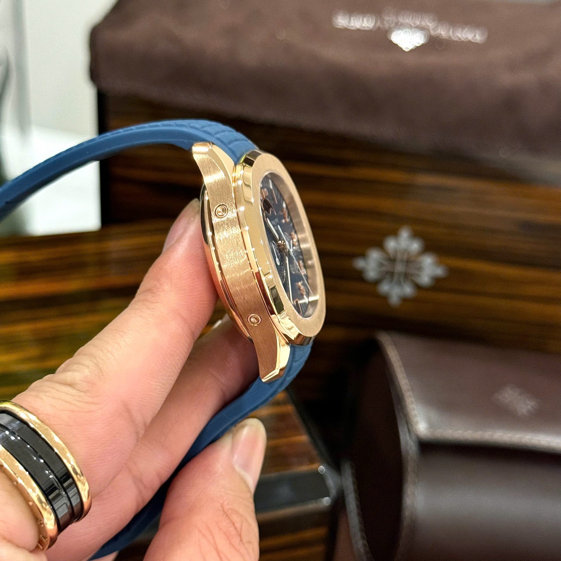 Patek Philippe Aquanaut 5261R Super Clone Best Quality Blue Dial Rubber Strap 40mm - Image 5