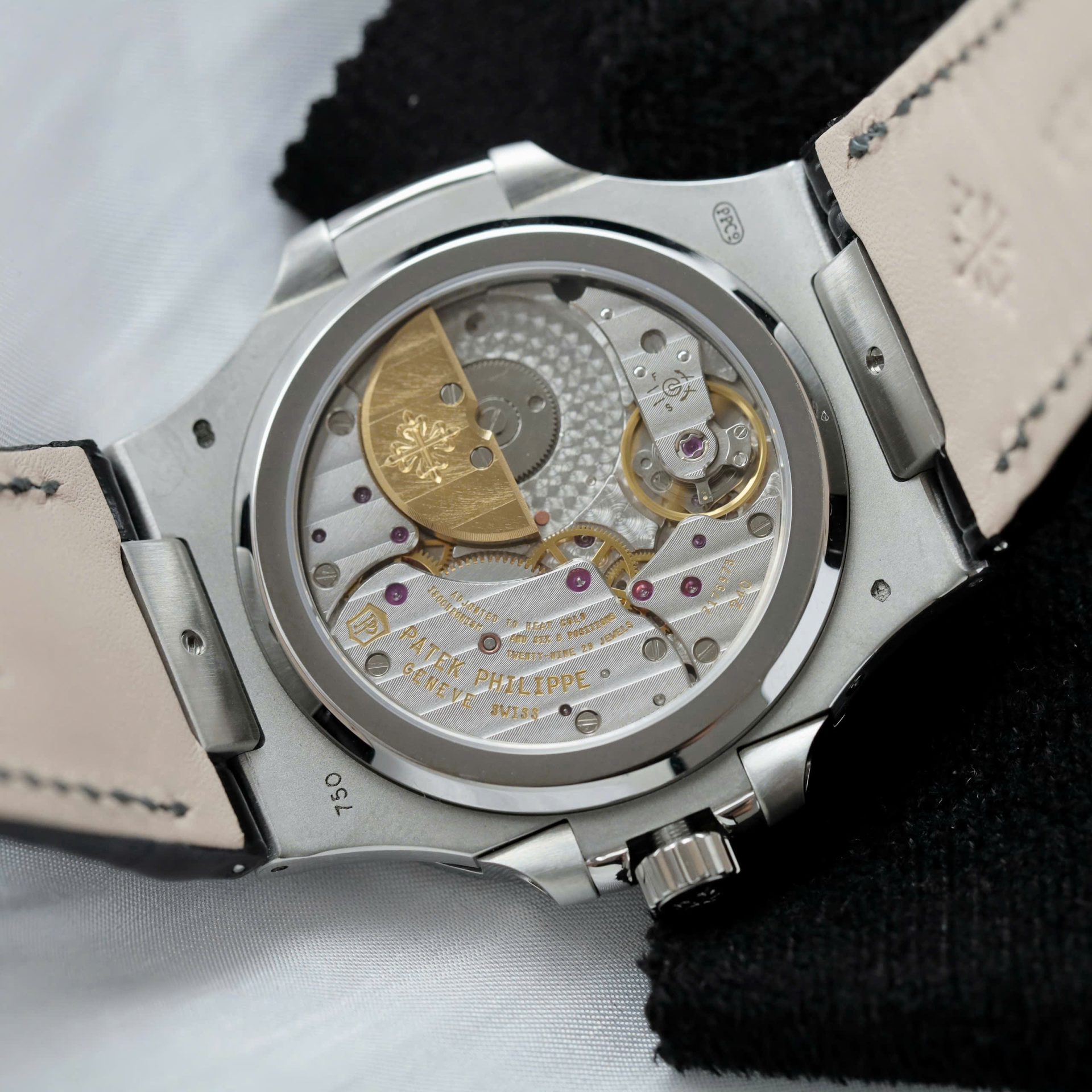 Patek Philippe Super Clone Nautilus 5724 Gray Dial Leather Strap PPF Factory 40mm - Image 9