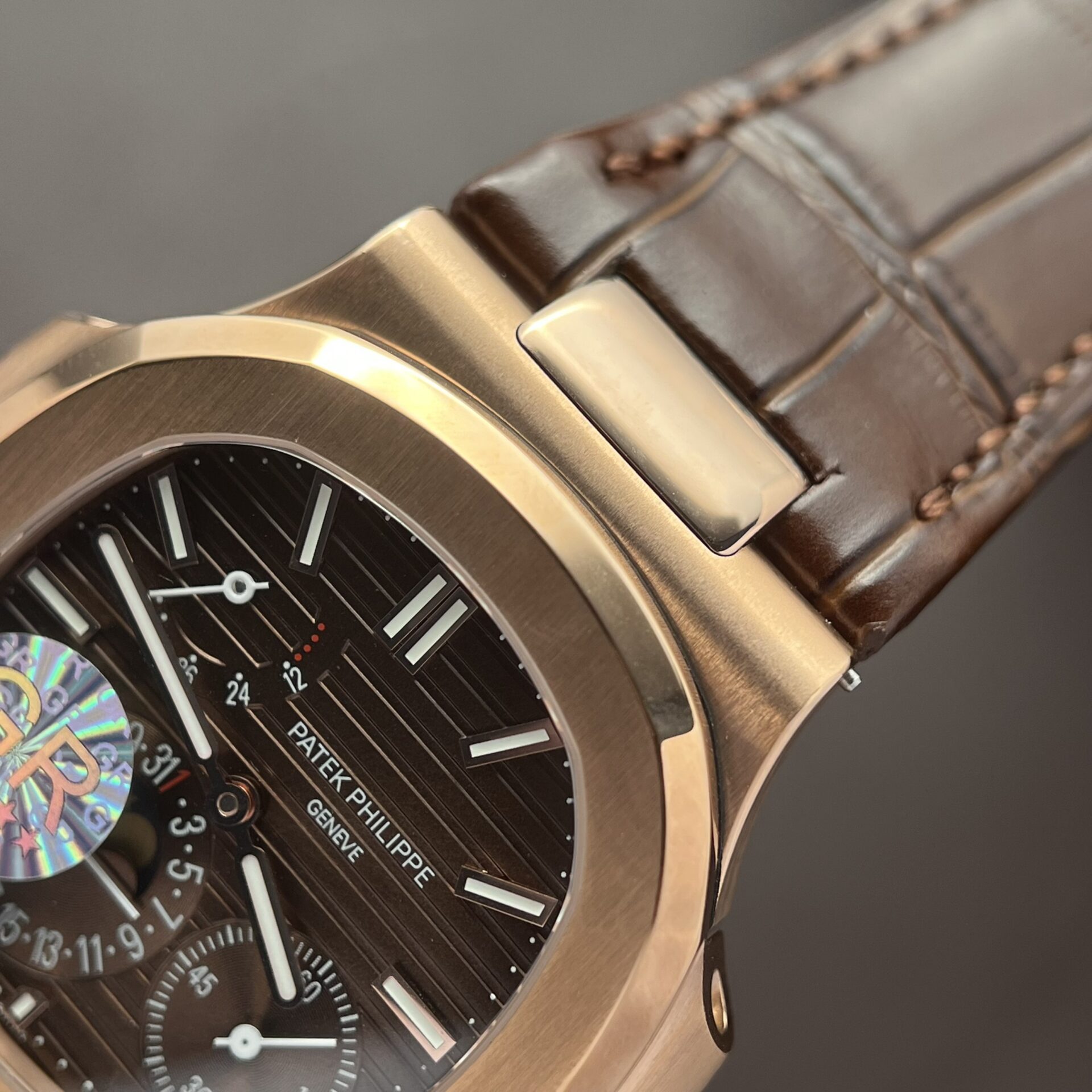 Patek Philippe Nautilus 5712 Super Clone 11 Watch Chocolate Dial GR Factory 40mm - Image 4