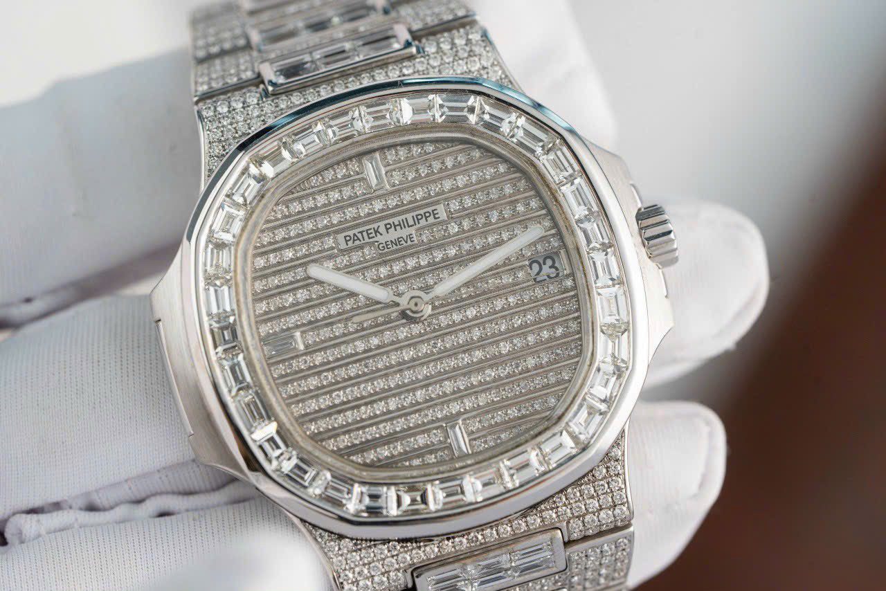 Patek Philippe Super Clone Watch Nautilus 5719 Full Diamonds Baguette 40mm - Image 6