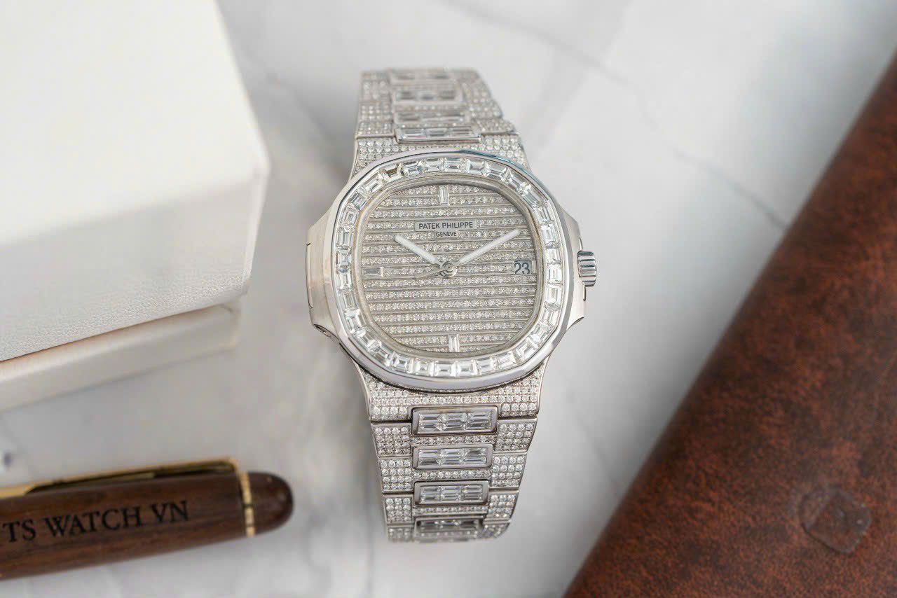 Patek Philippe Super Clone Watch Nautilus 5719 Full Diamonds Baguette 40mm - Image 4