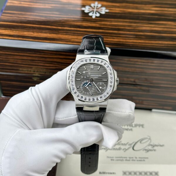 Dong Ho Patek Philippe Nautilus 5722 Replica 11 Mat Xam Dinh Da Baguette Nha May PPF 40mm 8 1