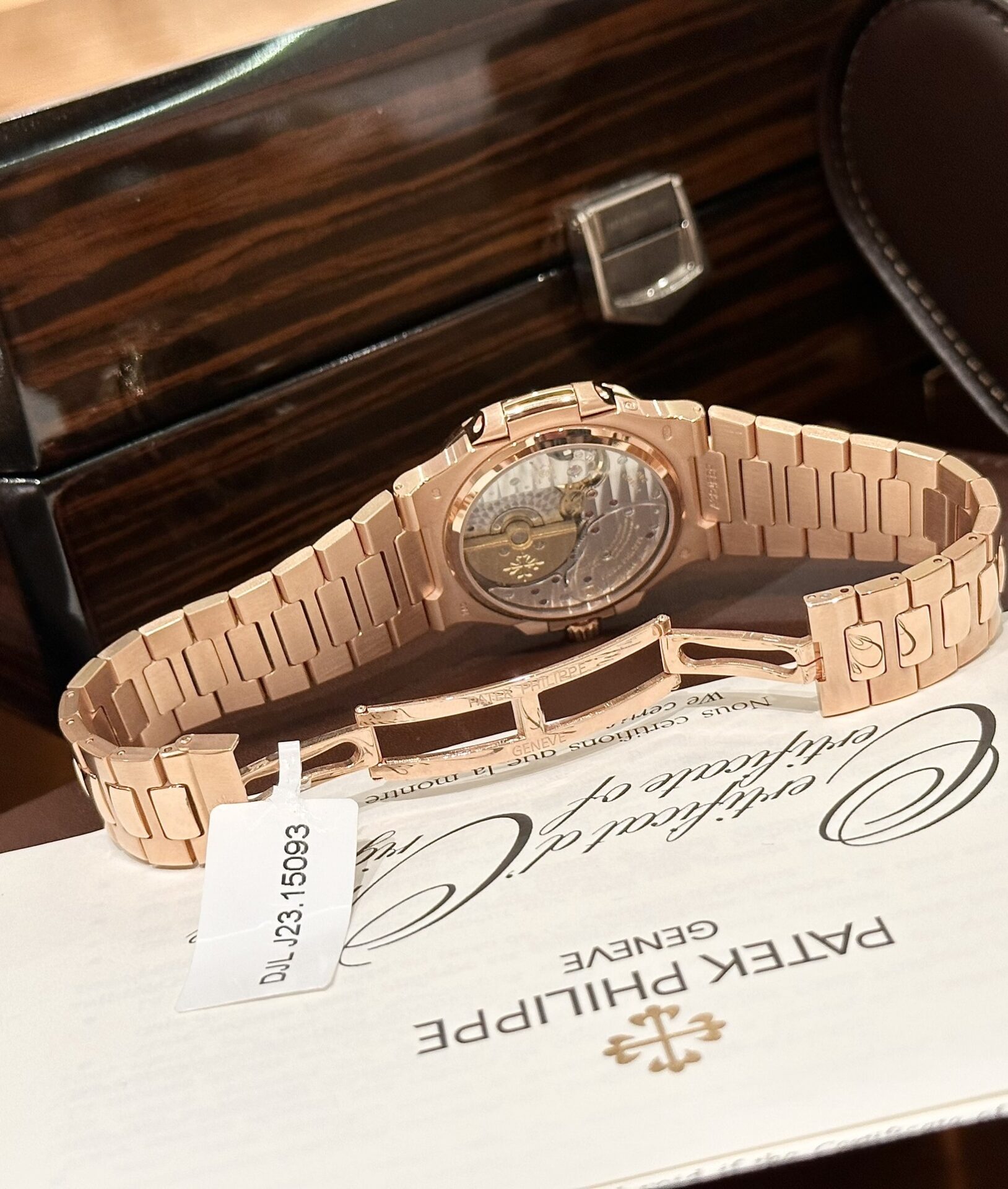 Patek Philippe Nautilus 5724 Super Clone Watch Gold Wrapped Diamond Moissanite 40mm - Image 5
