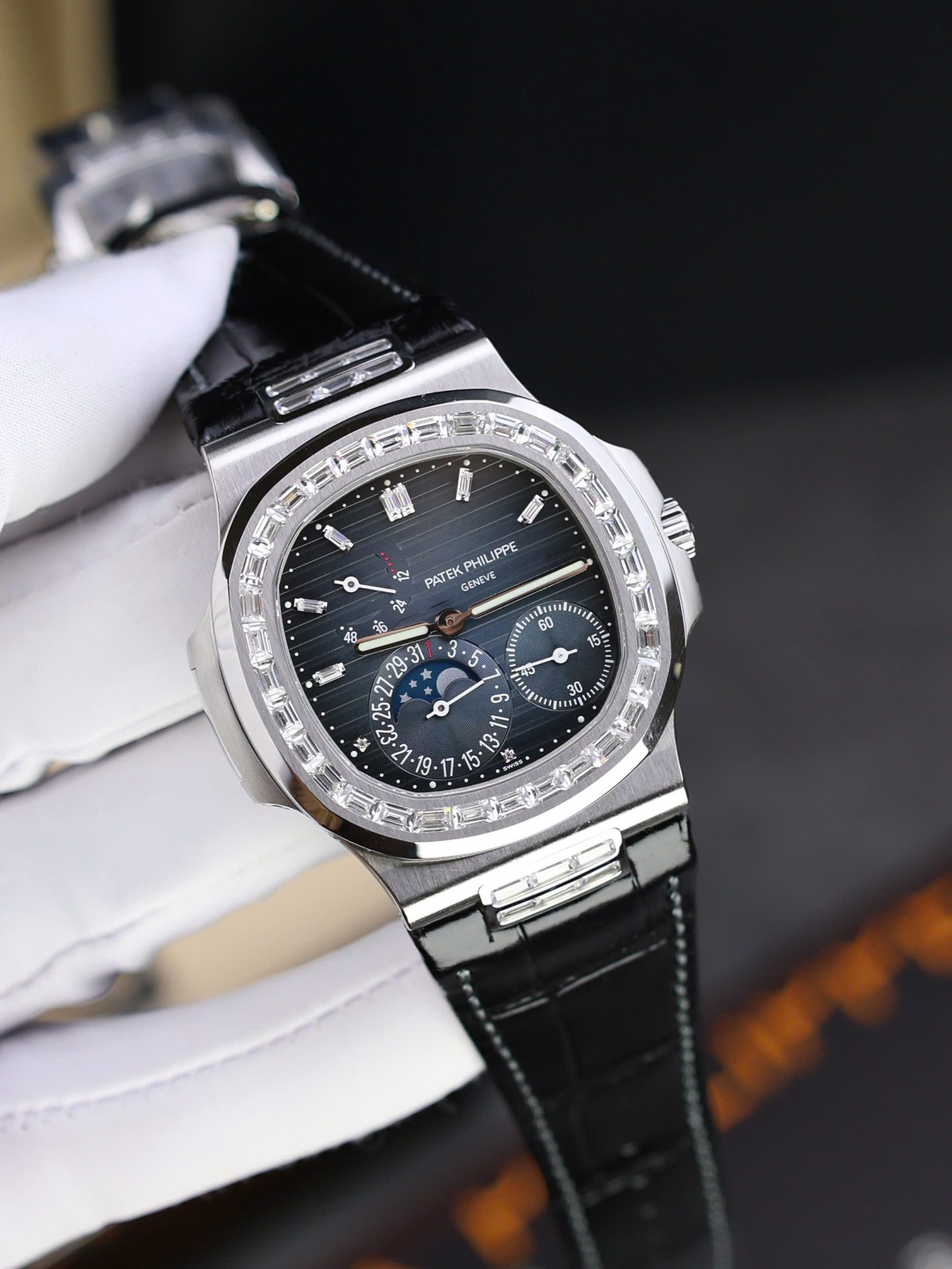 Patek Philippe Nautilus 5724 Blue Dial Super Clone Watch Full Function PPF Factory 40mm