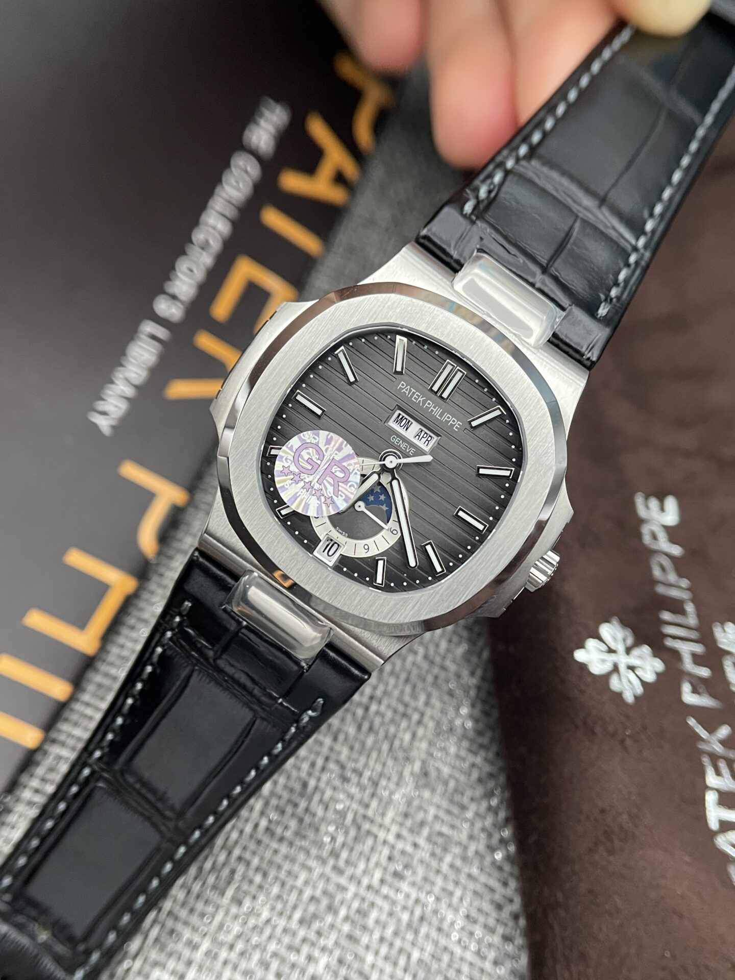 Patek Philippe Nautilus 5726 Super Clone Watch Gray Dial GRF 40.5mm - Image 4