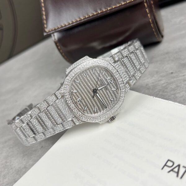 Dong Ho Patek Philippe Nautilus 7118 Dinh Full Da Replica 11 35 2 1