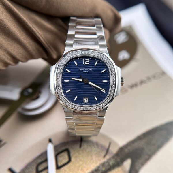 Dong Ho Patek Philippe Nautilus 7118 Replica 11 Nu Dinh Da Mat Xanh Duong 3 1