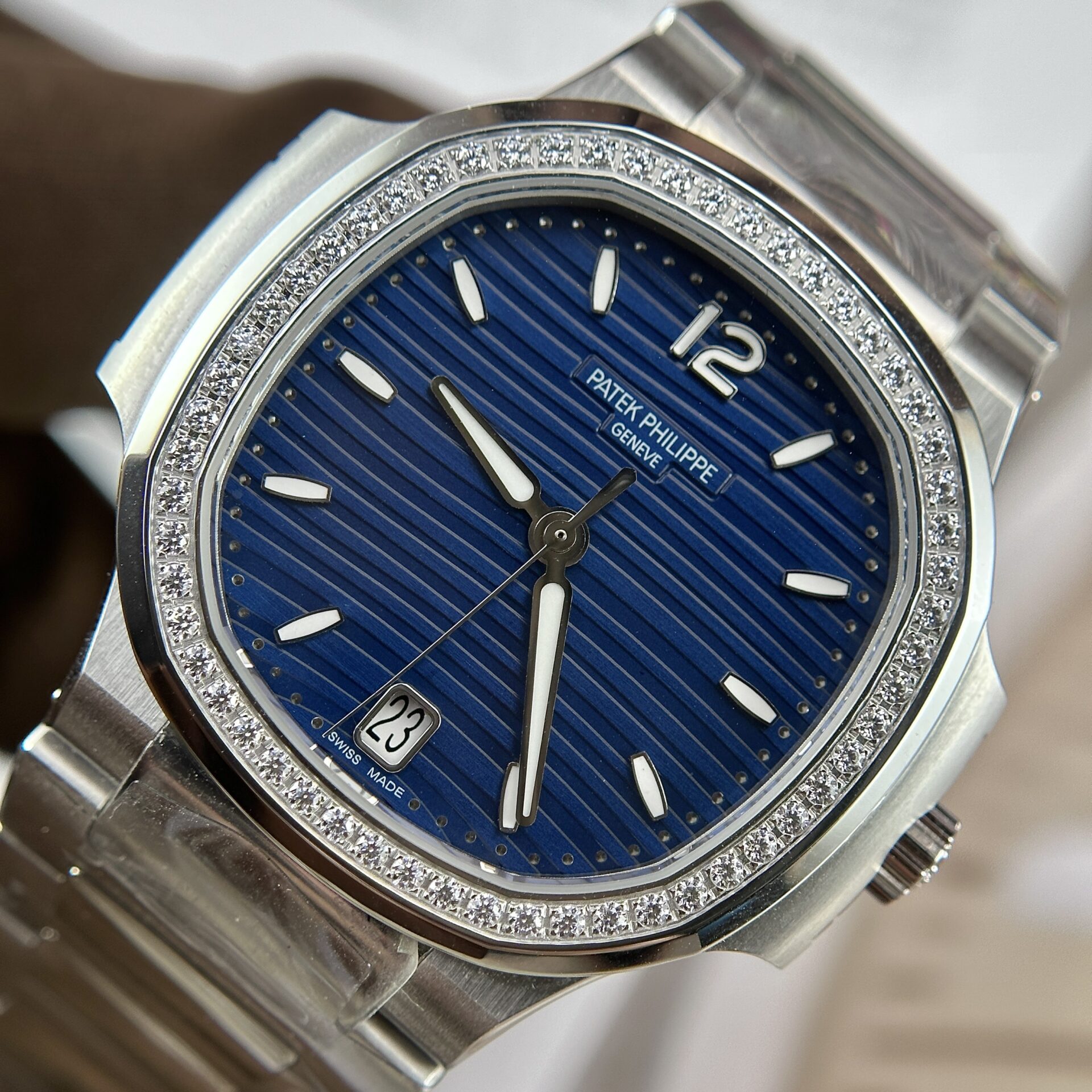 Patek Philippe Nautilus 7118 Super Clone Watch Blue Dial Stone Bezel 35.2mm - Image 3