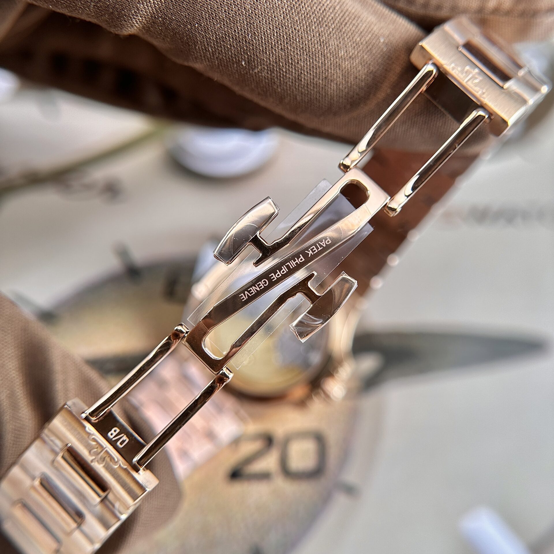 Patek Philippe Nautilus 7118 Super Clone Watch Rose Gold 3K Factory 35.2mm - Image 10