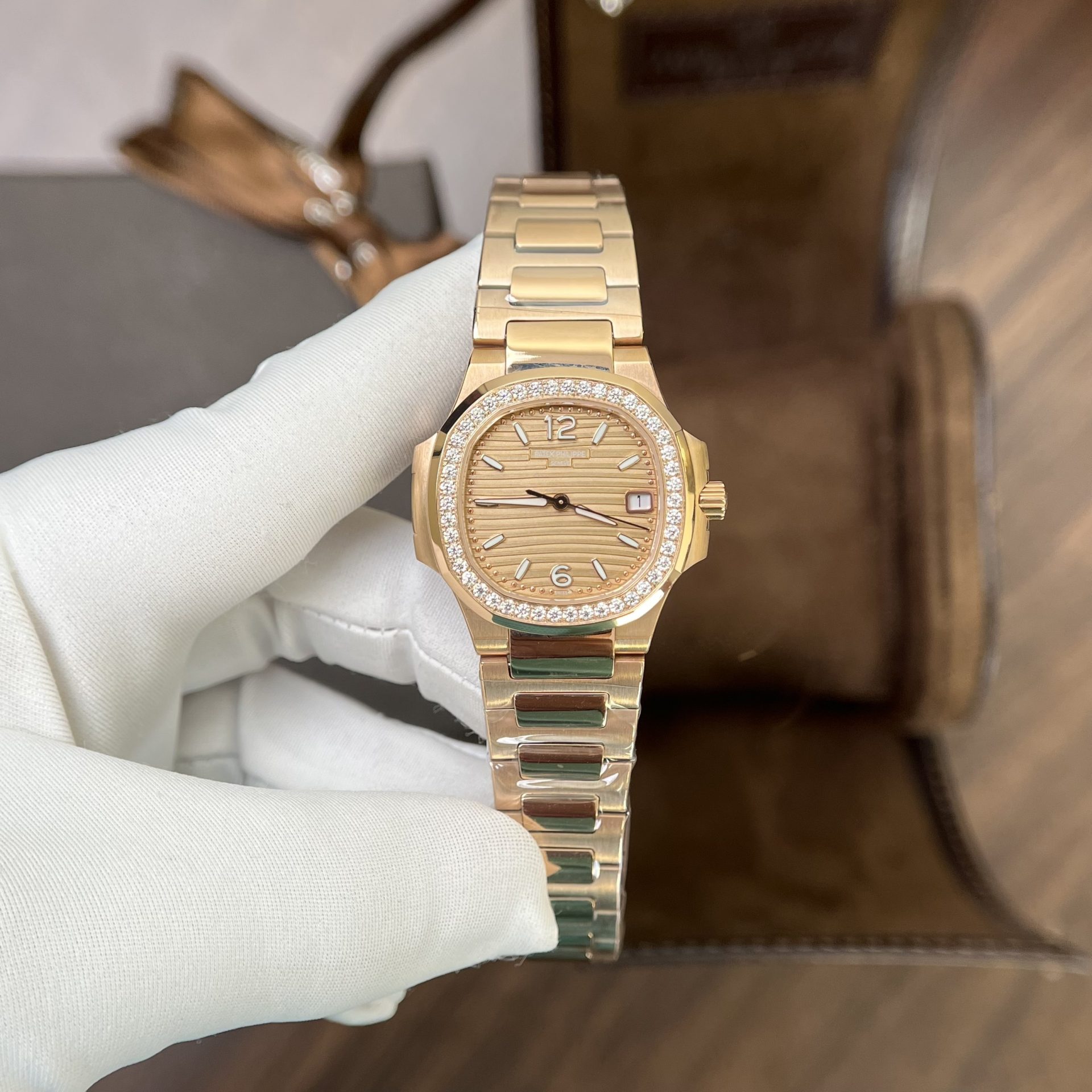 Patek Philippe Super Clone Watch Nautilus 7010 Dial Yellow 32mm - Image 3