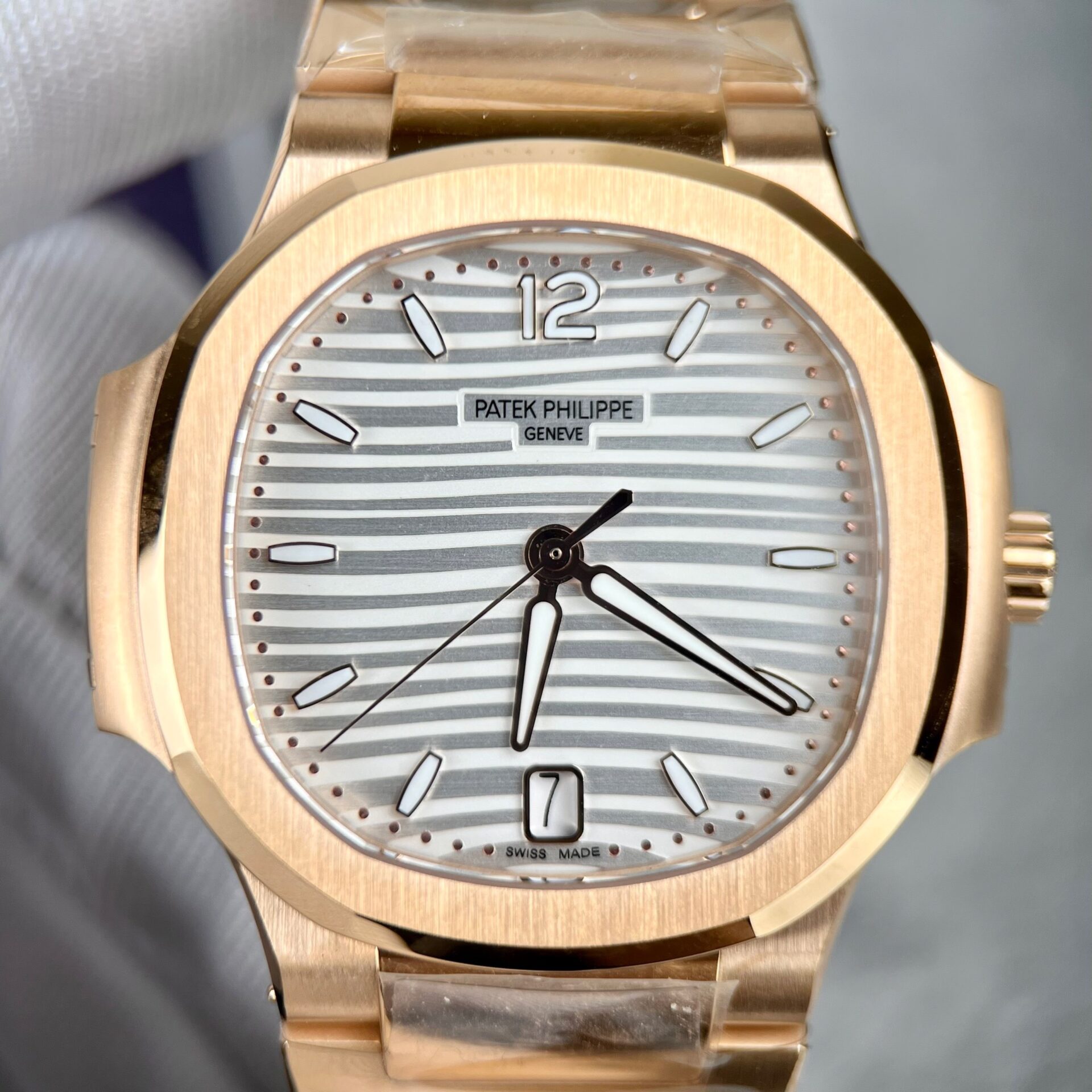 Patek Philippe Super Clone Watch Nautilus 7118 Rose Gold 3K Factory 35.2mm - Image 5
