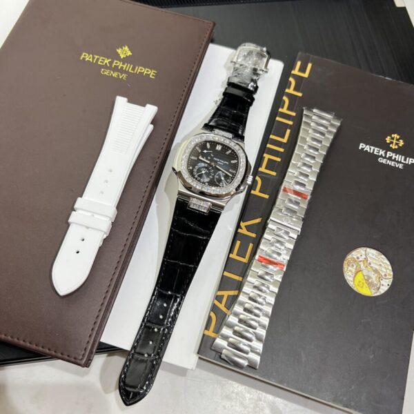 Dong Ho Patek Philippe Replica 11 Nautilus 5724G Mat Xanh 3 Day 40mm 7 1