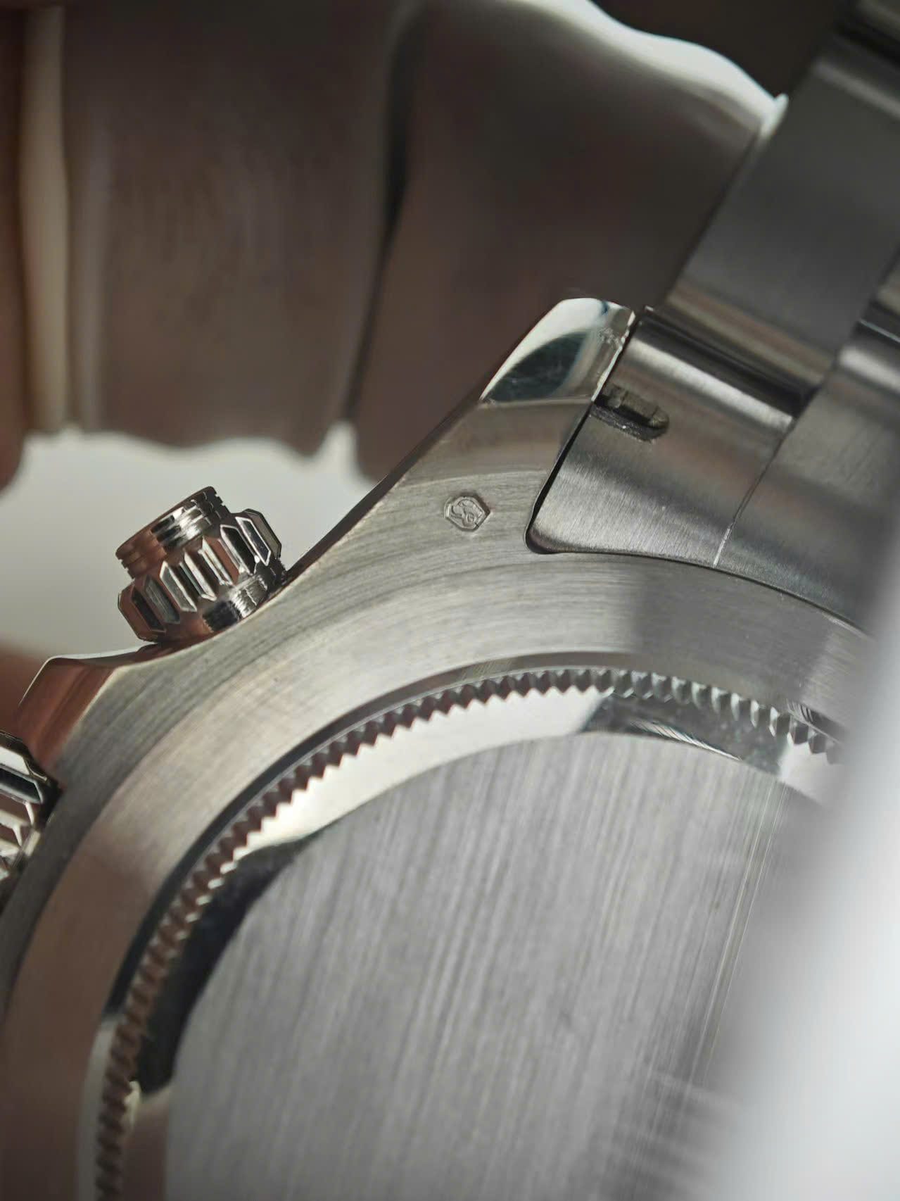 Rolex Cosmograph Daytona 116576TBR Super Clone Watch Platinum PT950 + Diamonds Custom 40mm - Image 11