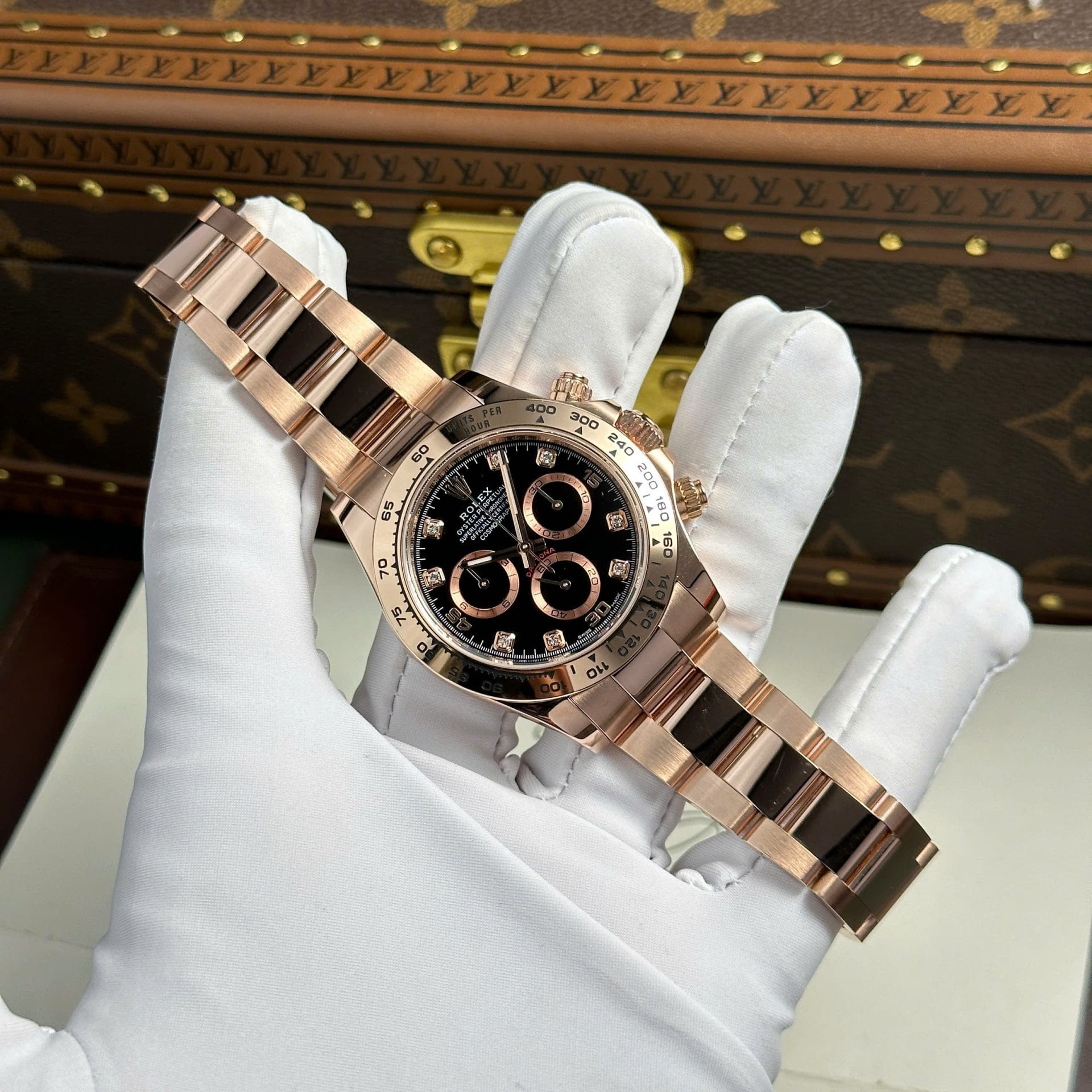 Rolex Cosmograph Daytona Dial Black Custom Gold Wrapped Super Clone Watch 40mm - Image 2
