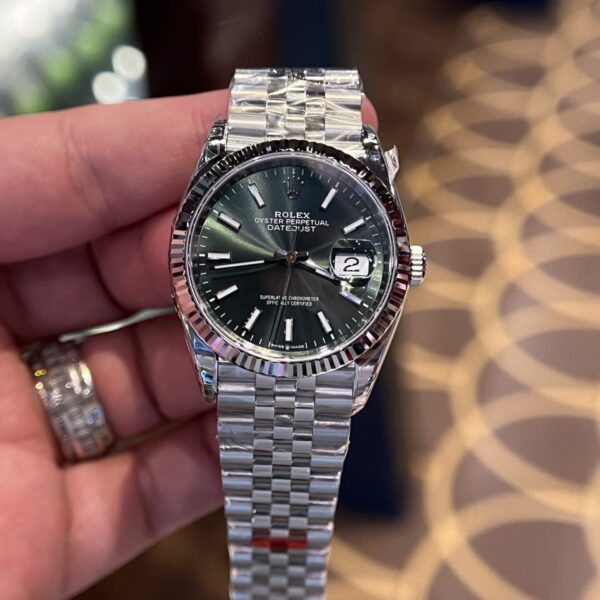 Dong Ho Rolex DateJust 126234 Replica 11 Mau Xanh La Cay 36mm 2 scaled 1