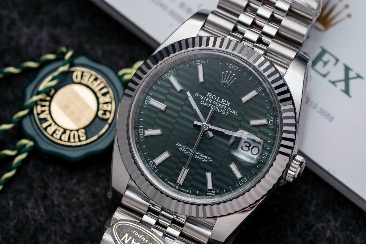 Rolex DateJust 126334 Super Clone Watch Green Dial Jubilee Strap Clean 41mm - Image 4