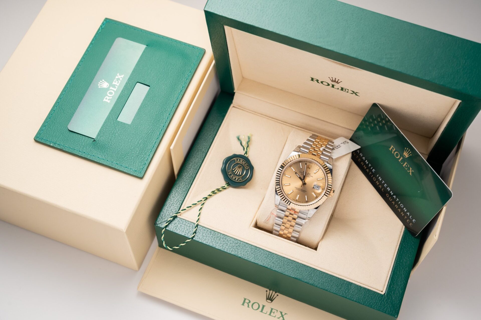 Rolex DateJust Super Clone Watch Jubilee Strap Gold Wrapped GM Factory 41mm - Image 7