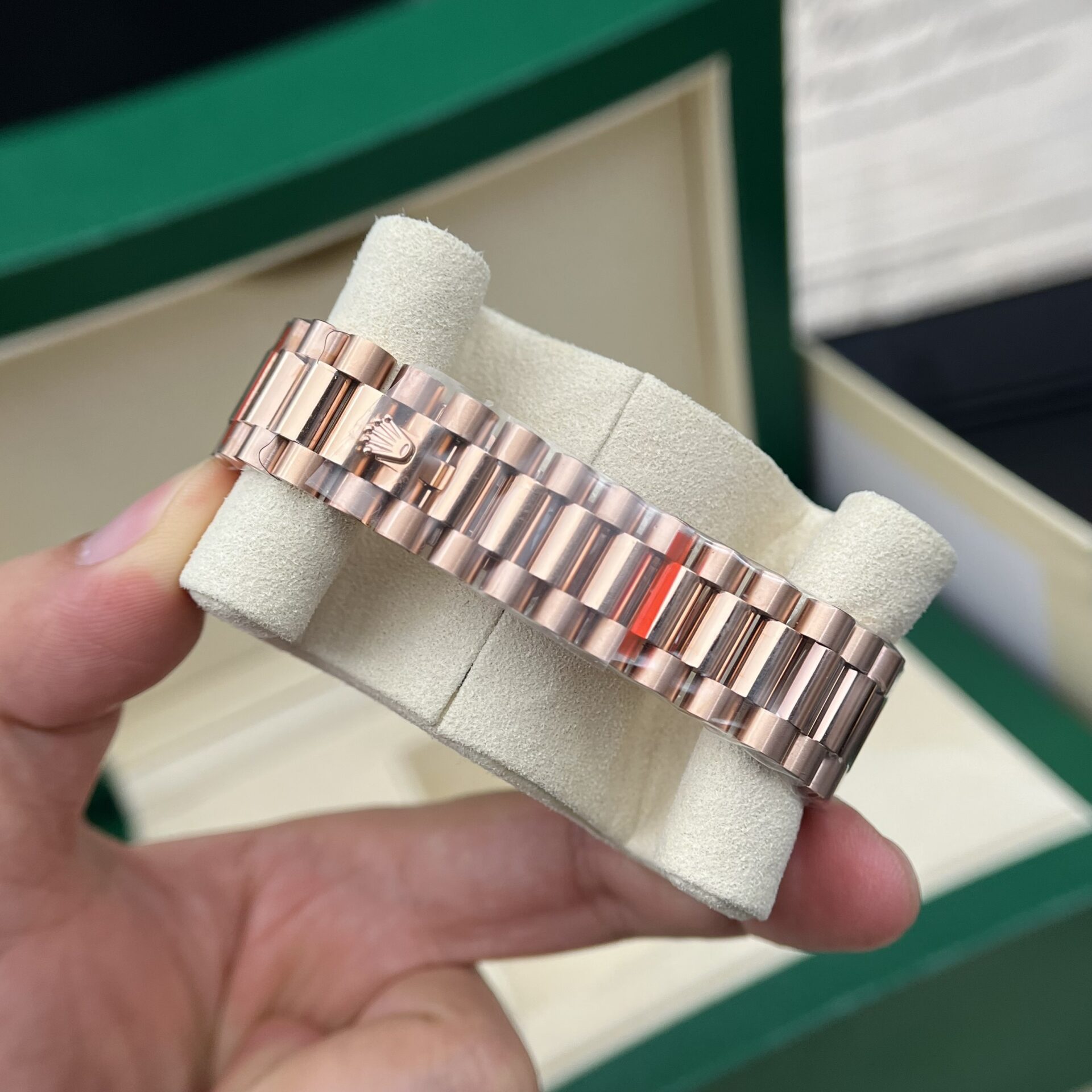 Rolex Day-Date Full Diamond Dial Super Clone Watch GM Factory 40mm - Image 6
