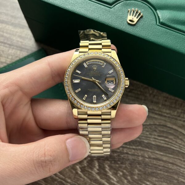Dong Ho Rolex Day Date Replica Cao Cap Mat Xa Cu Tim 40mm 5 scaled 1
