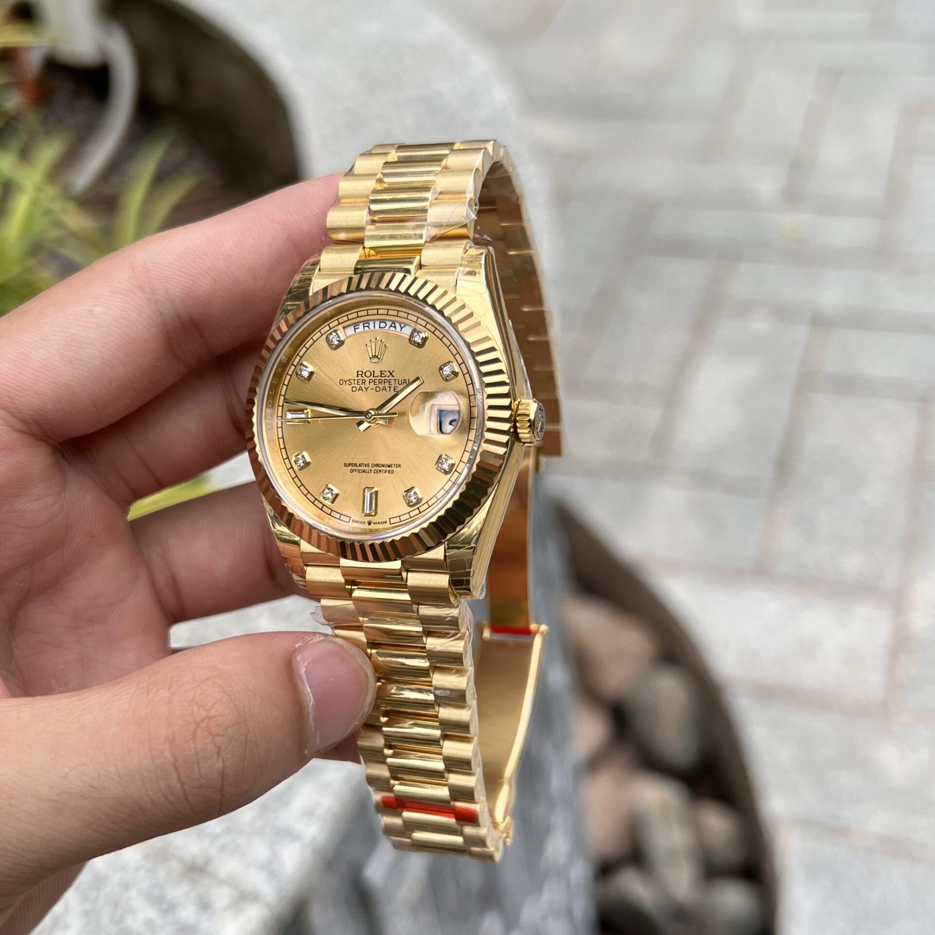 Rolex Day-Date Super Clone 1:1 Watch Champagne Dial Jubilee Strap 40mm - Image 3