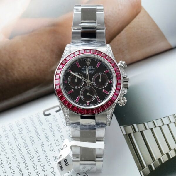 Dong Ho Rolex Daytona 126599TRU Che Tac Dinh Ruby Baguette Tong Hop 40mm 2 1