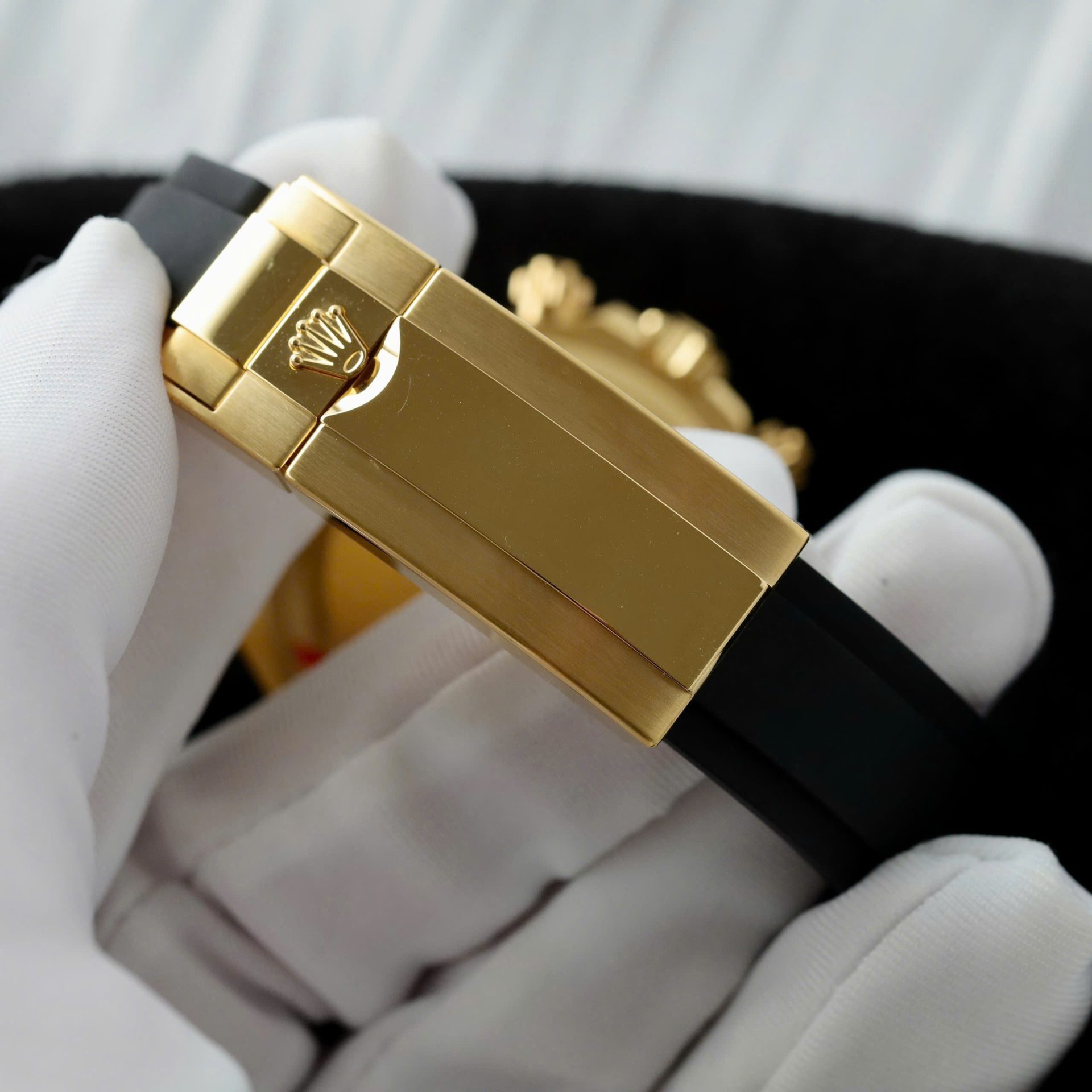 Rolex Daytona Super Clone Watch Custom 18K Gold Wrapped Movement Calibre 4131 40mm - Image 11