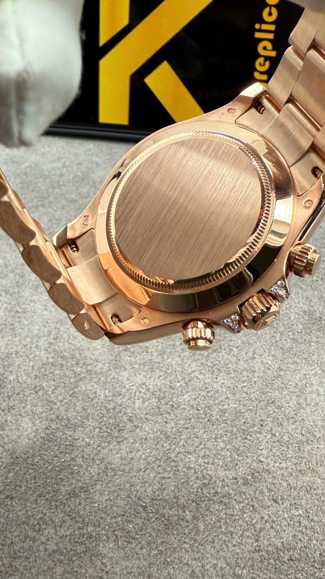 Rolex Daytona Rainbow Super Clone Watch Crafted in Solid Gold with 40mm Natural Diamonds - Image 6
