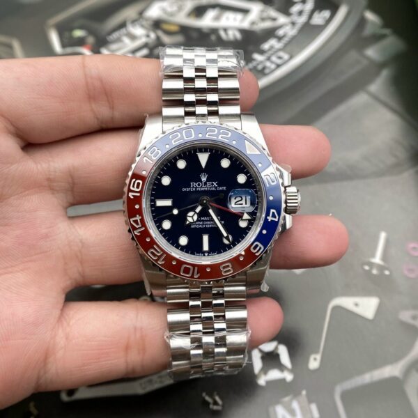 Dong Ho Rolex GMT Master II 126710BLRO Replica 11 Pepsi Clean 40mm 1