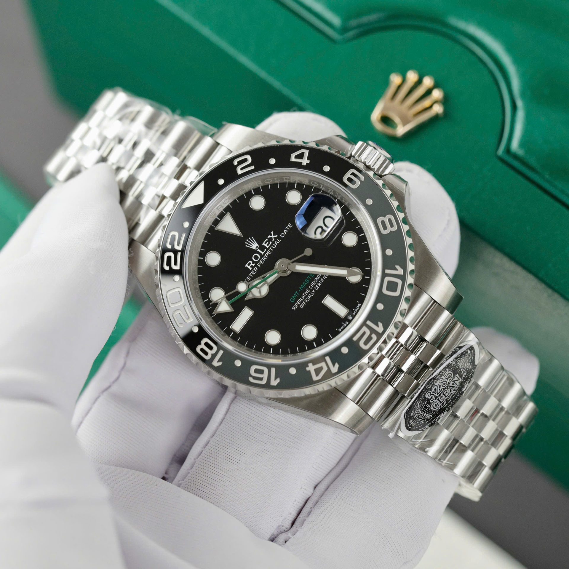 Rolex GMT-Master II 126710GRNR Super Clone Watch Black Dial Clean Factory 41mm - Image 3