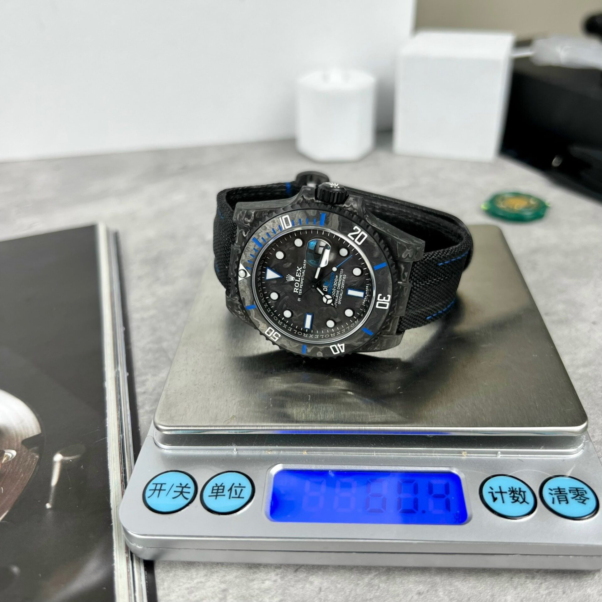 Rolex GMT-Master II Diw Super Clone 1:1 Watch Carbon Ultra Light 40mm - Image 10