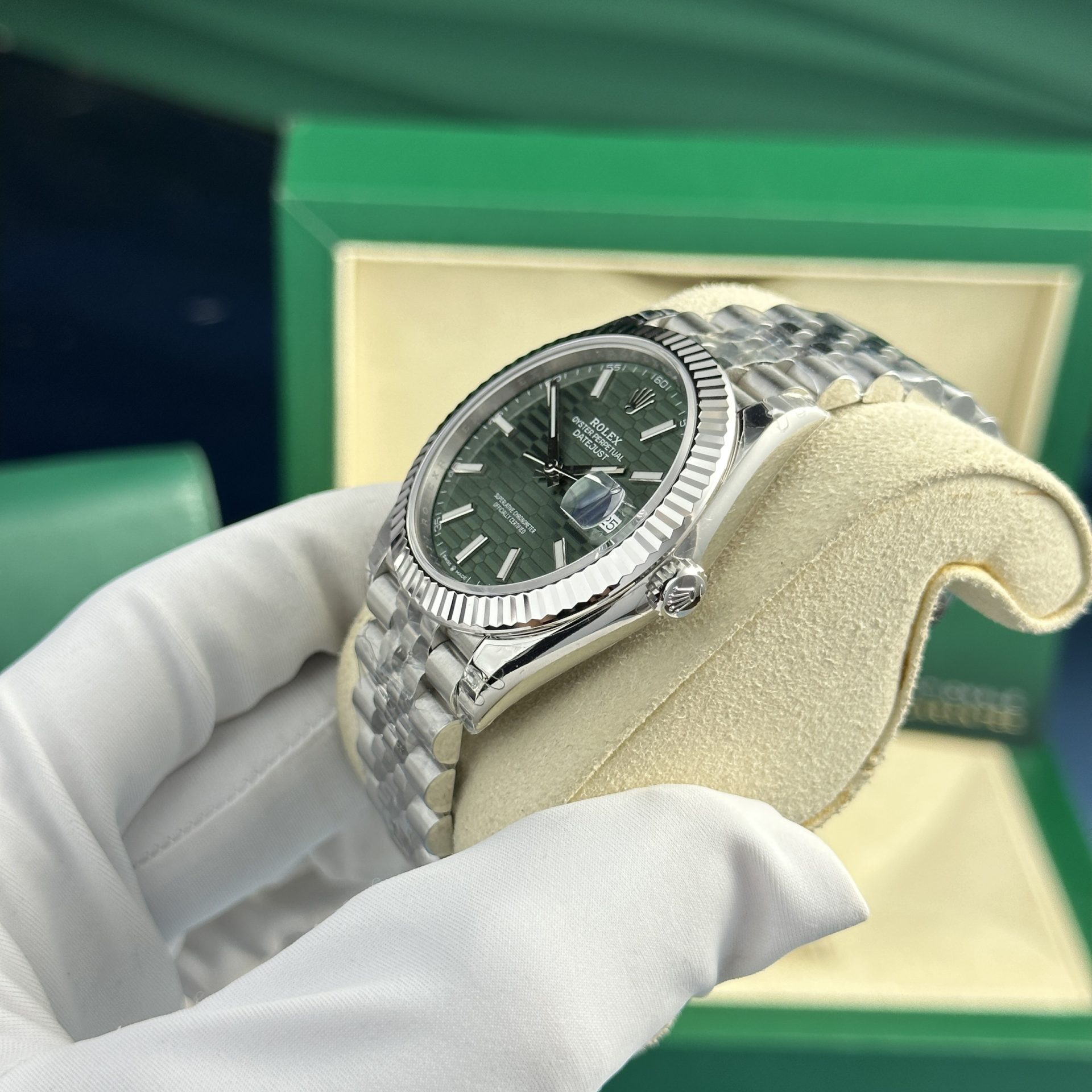 Rolex Super Clone Watch DateJust 126334 Green Motif Dial VS Factory 41mm - Image 4