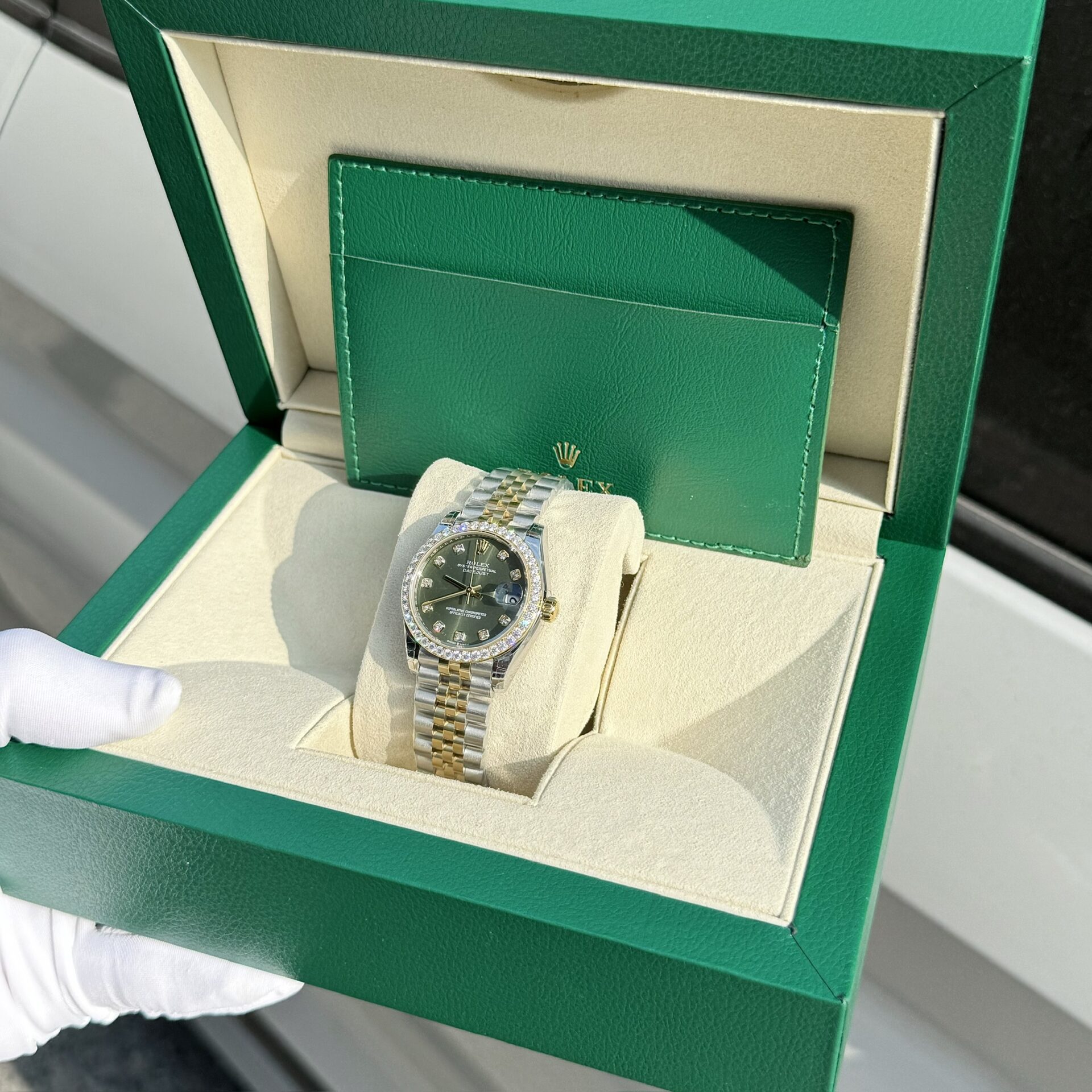 Rolex DateJust Super Clone Watch Moissanite Diamond Green Dial 31mm - Image 5