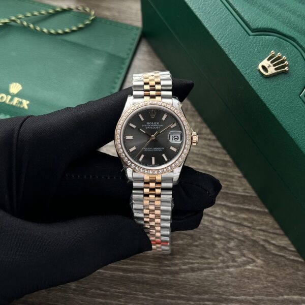 Dong Ho Rolex Nu Datejust Replica 11 Dinh Da Mat Xam 31mm 3 scaled 1