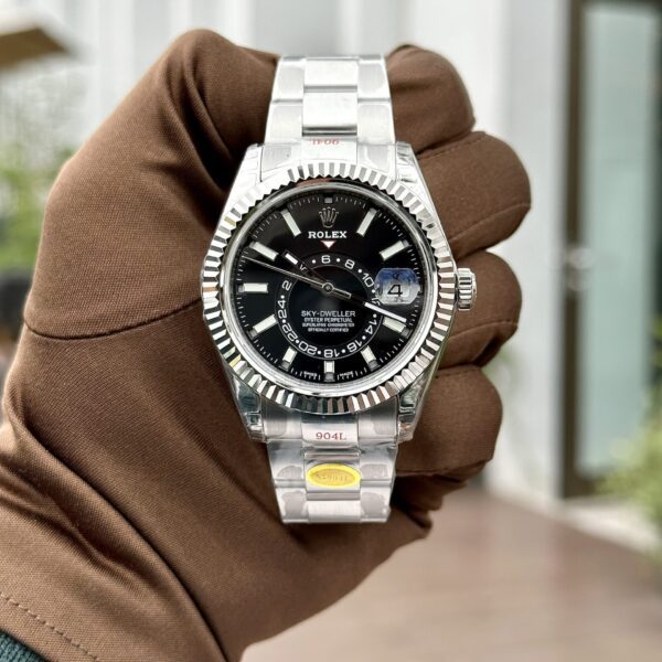 Dong Ho Rolex Sky Dweller Sliver Replica 11 N Factory 41mm 4 1