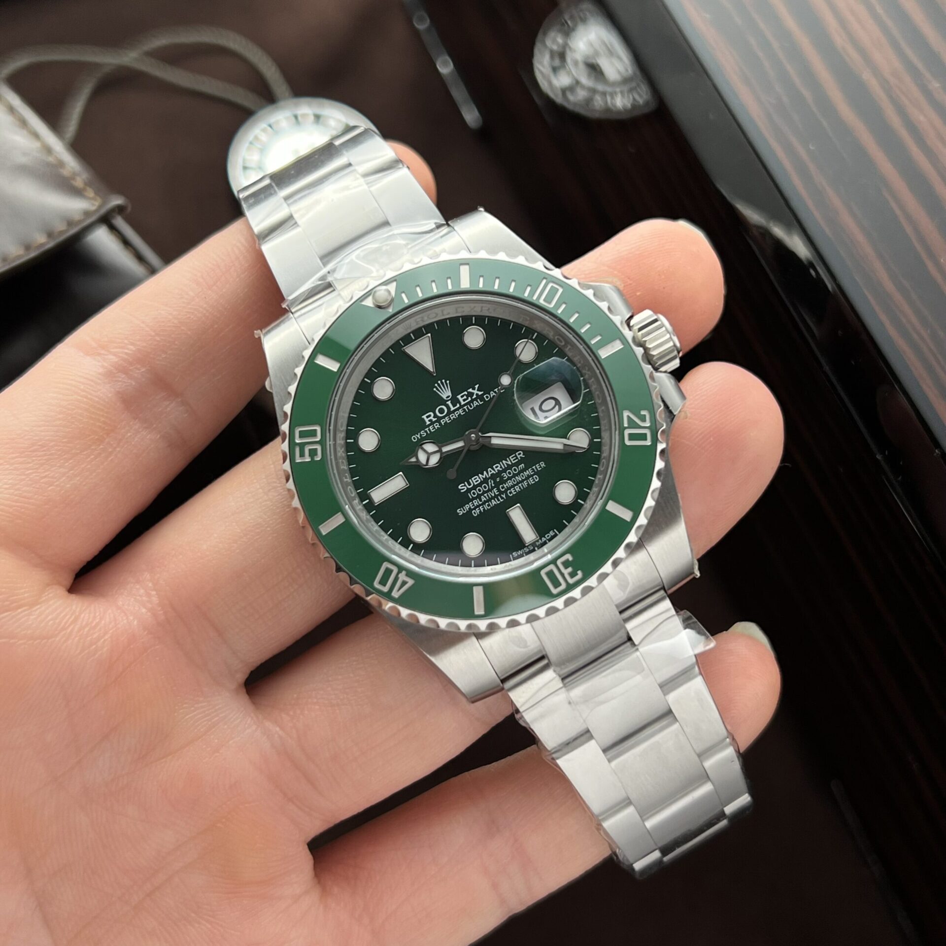 Rolex Submariner 116610LV Hulk Super Clone Watch Clean Factory 40mm - Image 3