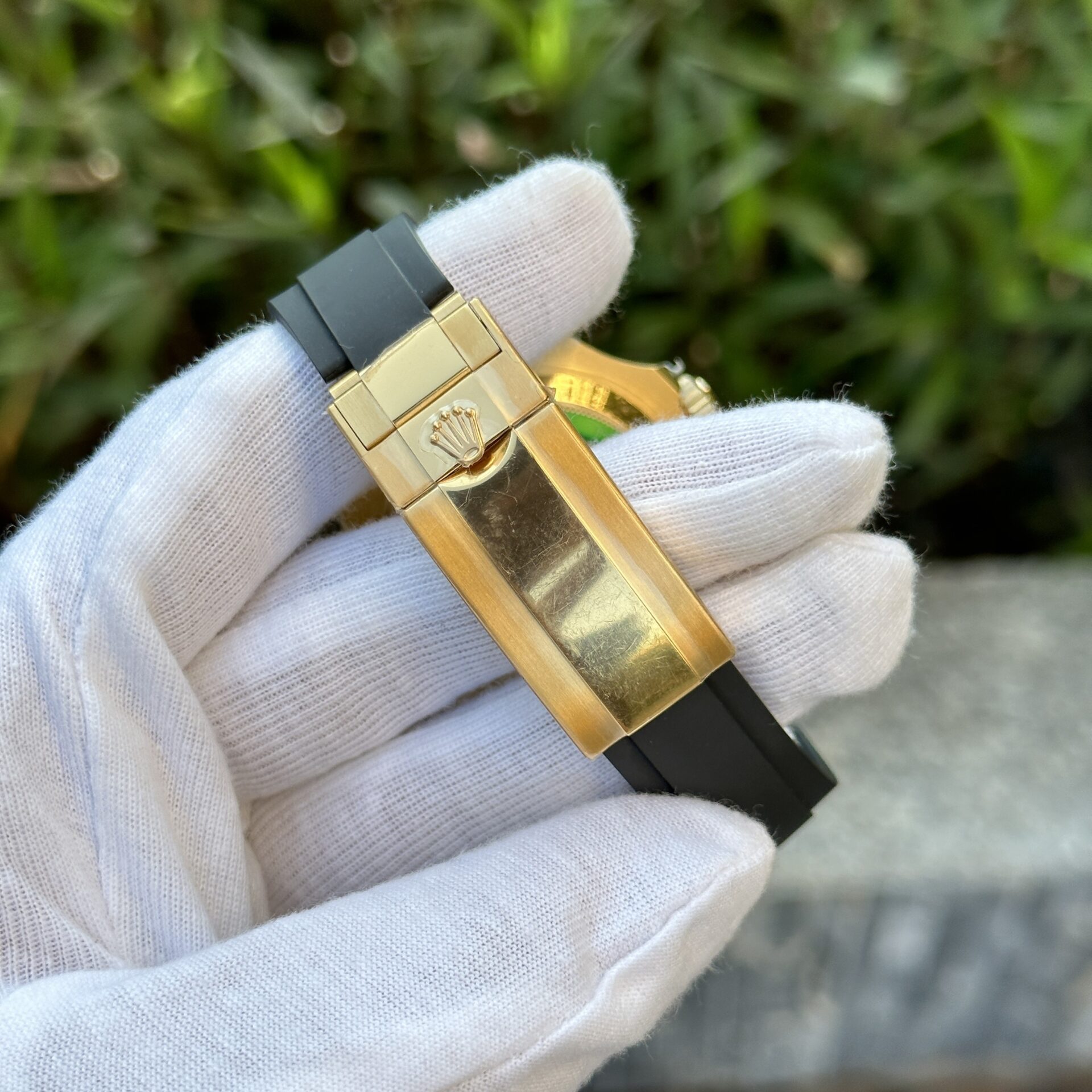 Rolex Yacht-Master 226658 Yellow Gold Super Clone 1:1 Watch Clean 42mm - Image 7