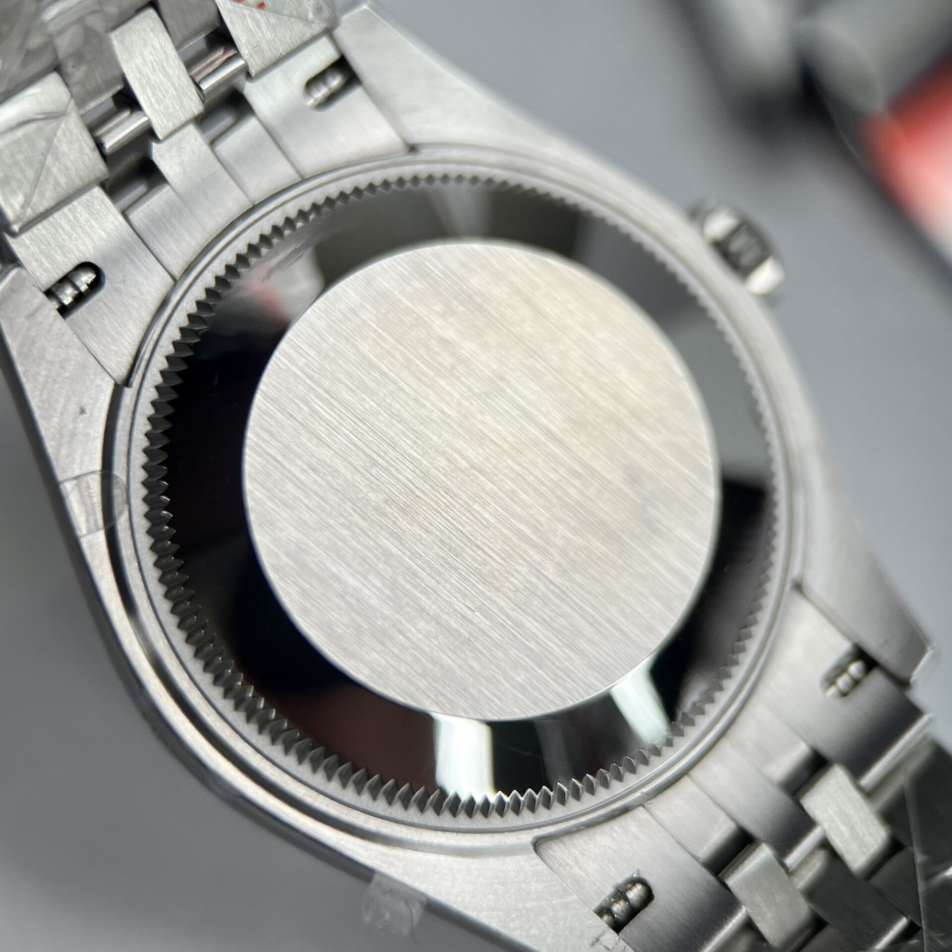 Rolex DateJust Super Clone Watch Mother of Pearl Dial Jubilee Strap 31mm - Image 4