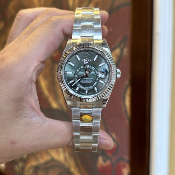 Rolex Sky Dweller 336934 Replica Mat Xanh La Cay Noob Factory 42mm 6 1