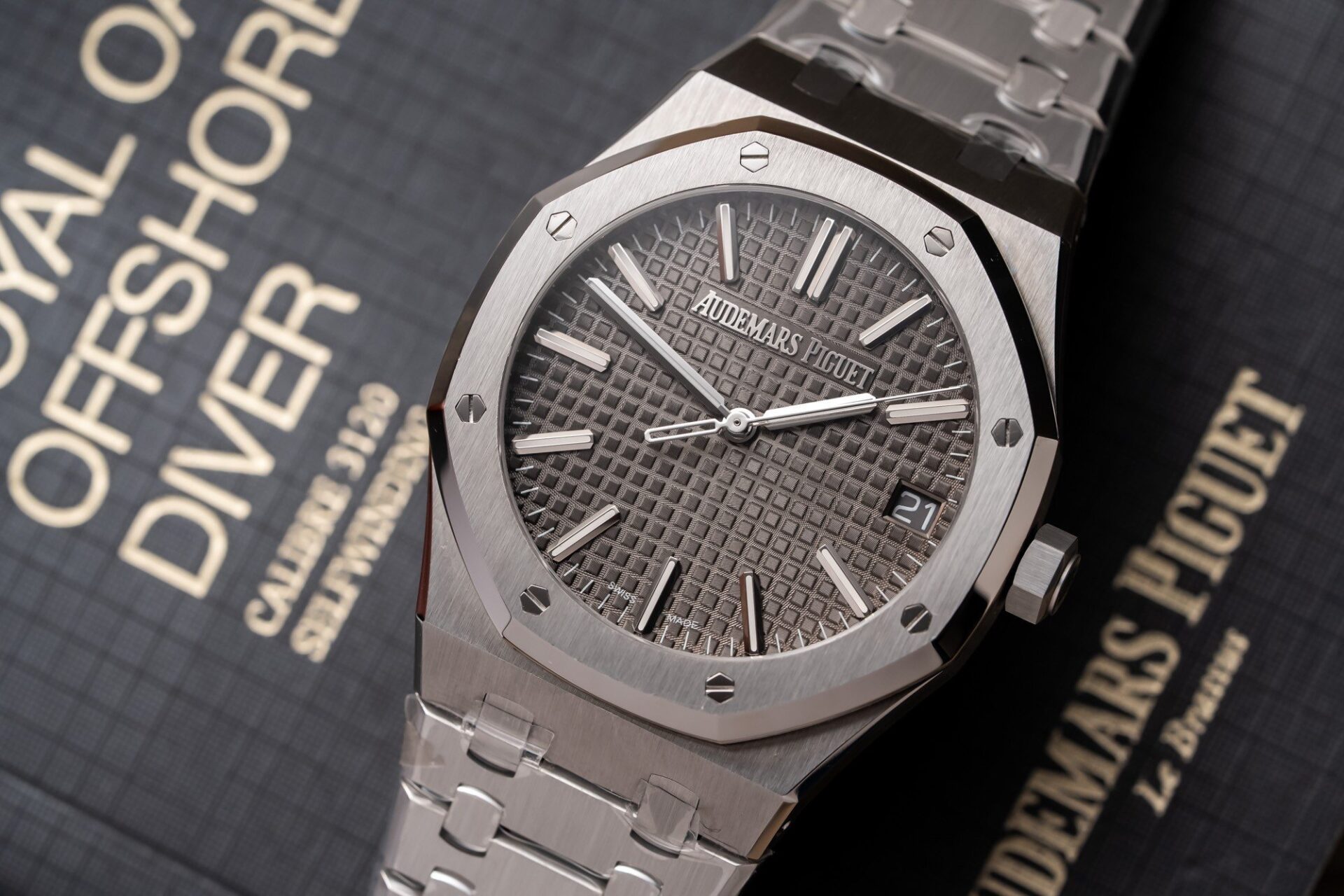 Audemars Piguet 15500ST Super Clone Watch Gray Dial ZF 41mm - Image 3