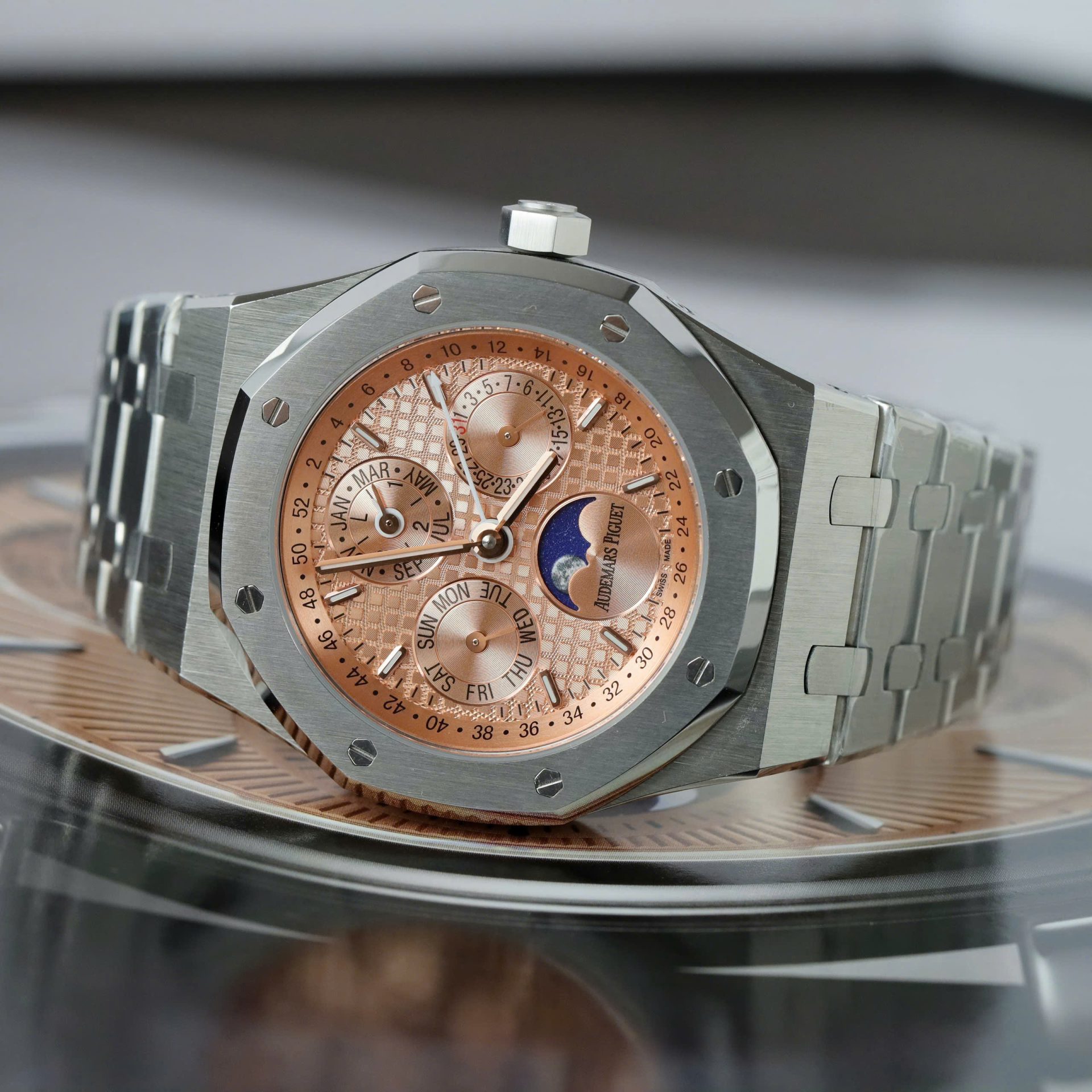 Audemars Piguet 26574 Super Clone Watches Salmon Dial Metal Wire 41mm - Image 4