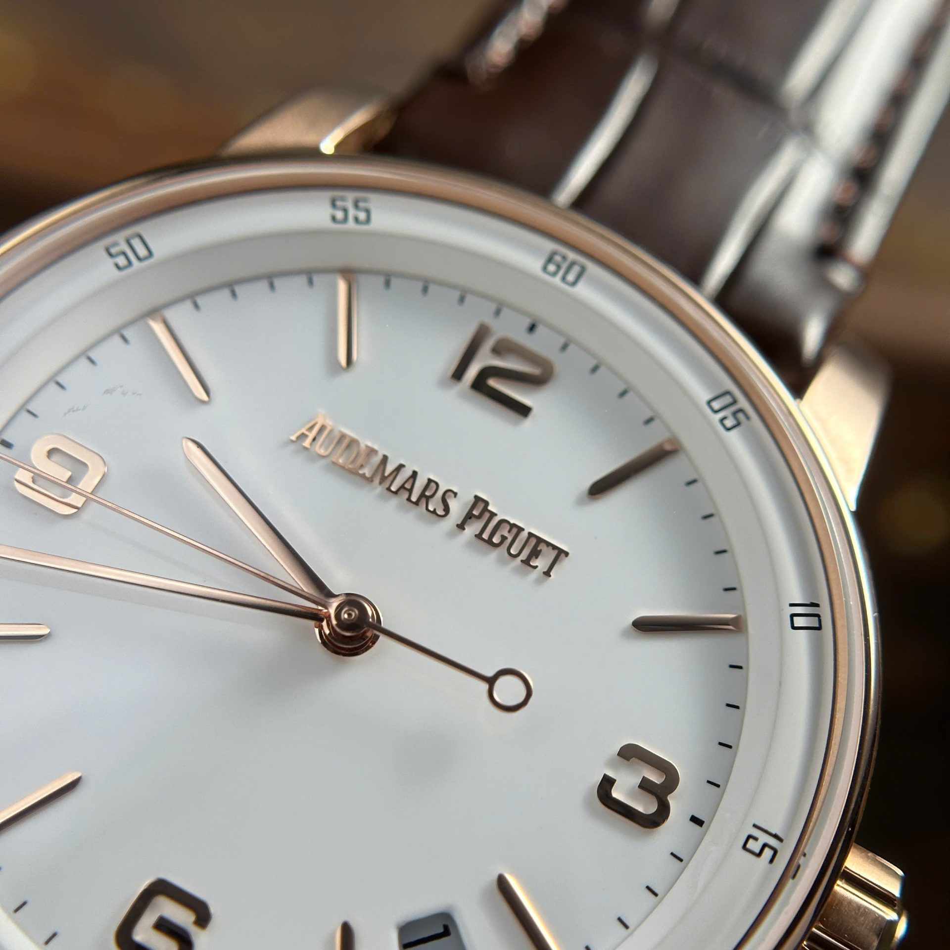 Audemars Piguet Super Clone Watch Code 11.59 Selfwinding 15210OR White Dial APS Factory 41mm - Image 7