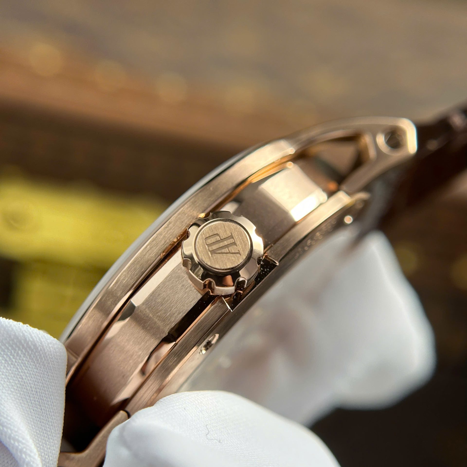 Audemars Piguet Super Clone Watch Code 11.59 Selfwinding 15210OR White Dial APS Factory 41mm - Image 9