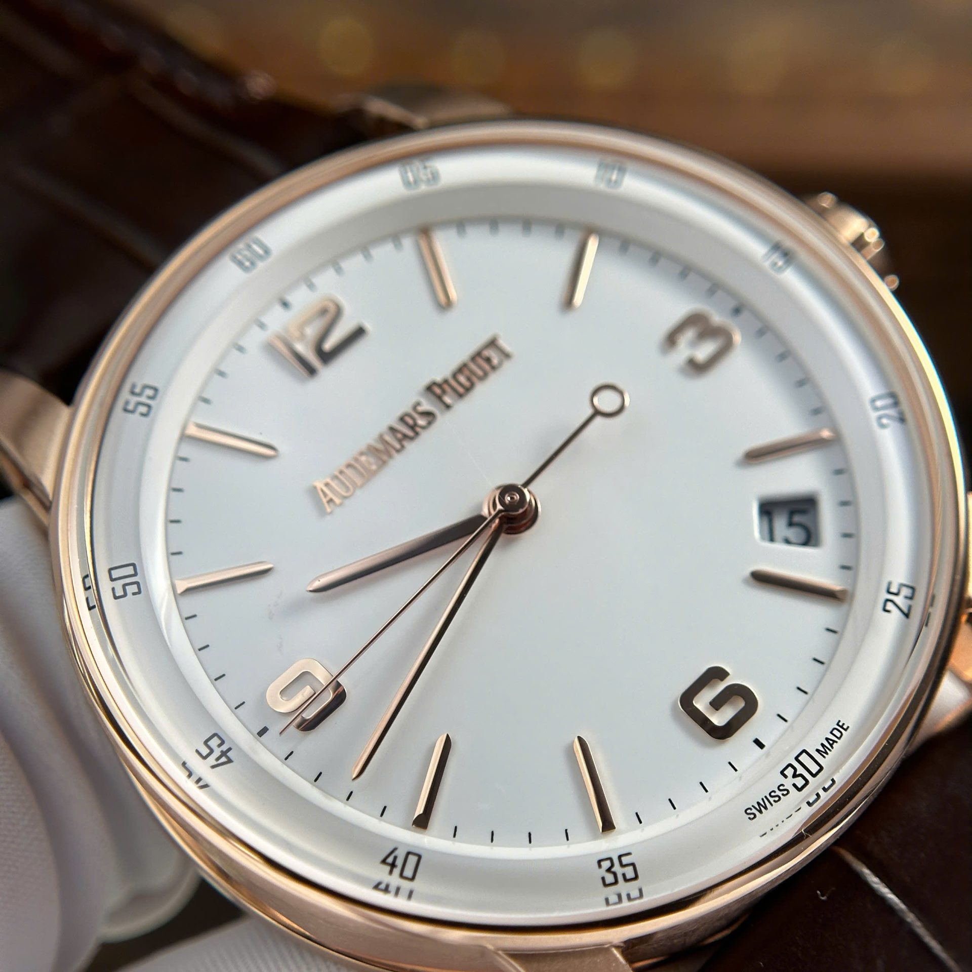 Audemars Piguet Super Clone Watch Code 11.59 Selfwinding 15210OR White Dial APS Factory 41mm - Image 6