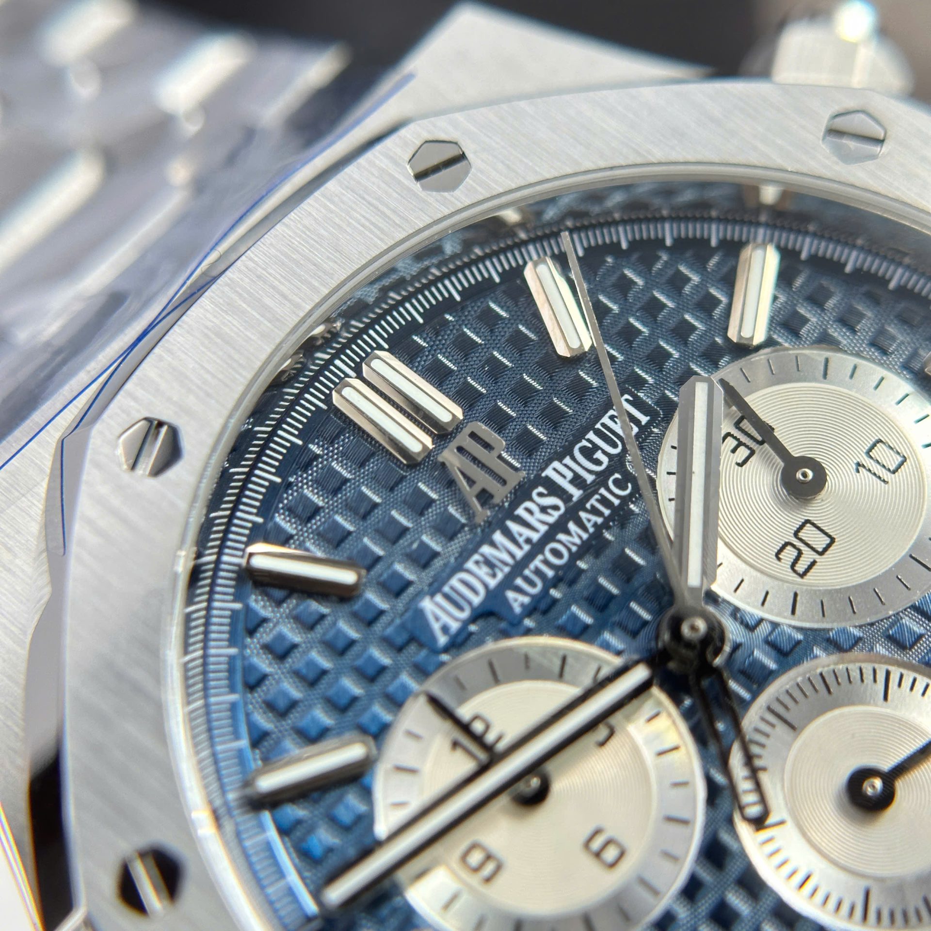 Audemars Piguet Super Clone Watches Royal Oak 26331 Chronograph Dial Blue 41mm - Image 6