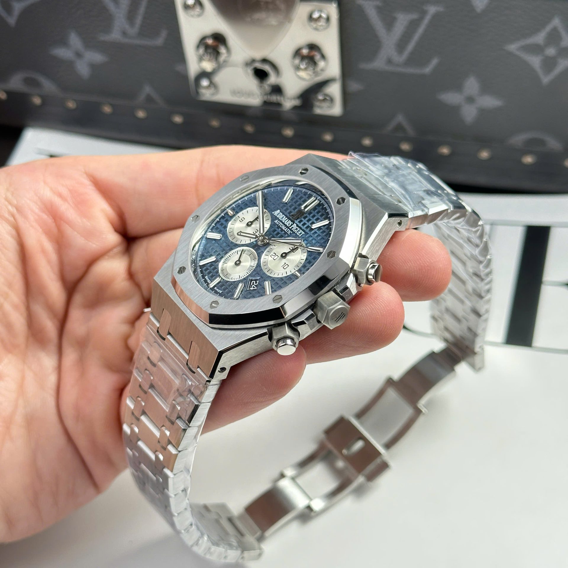 Audemars Piguet Super Clone Watches Royal Oak 26331 Chronograph Dial Blue 41mm - Image 8