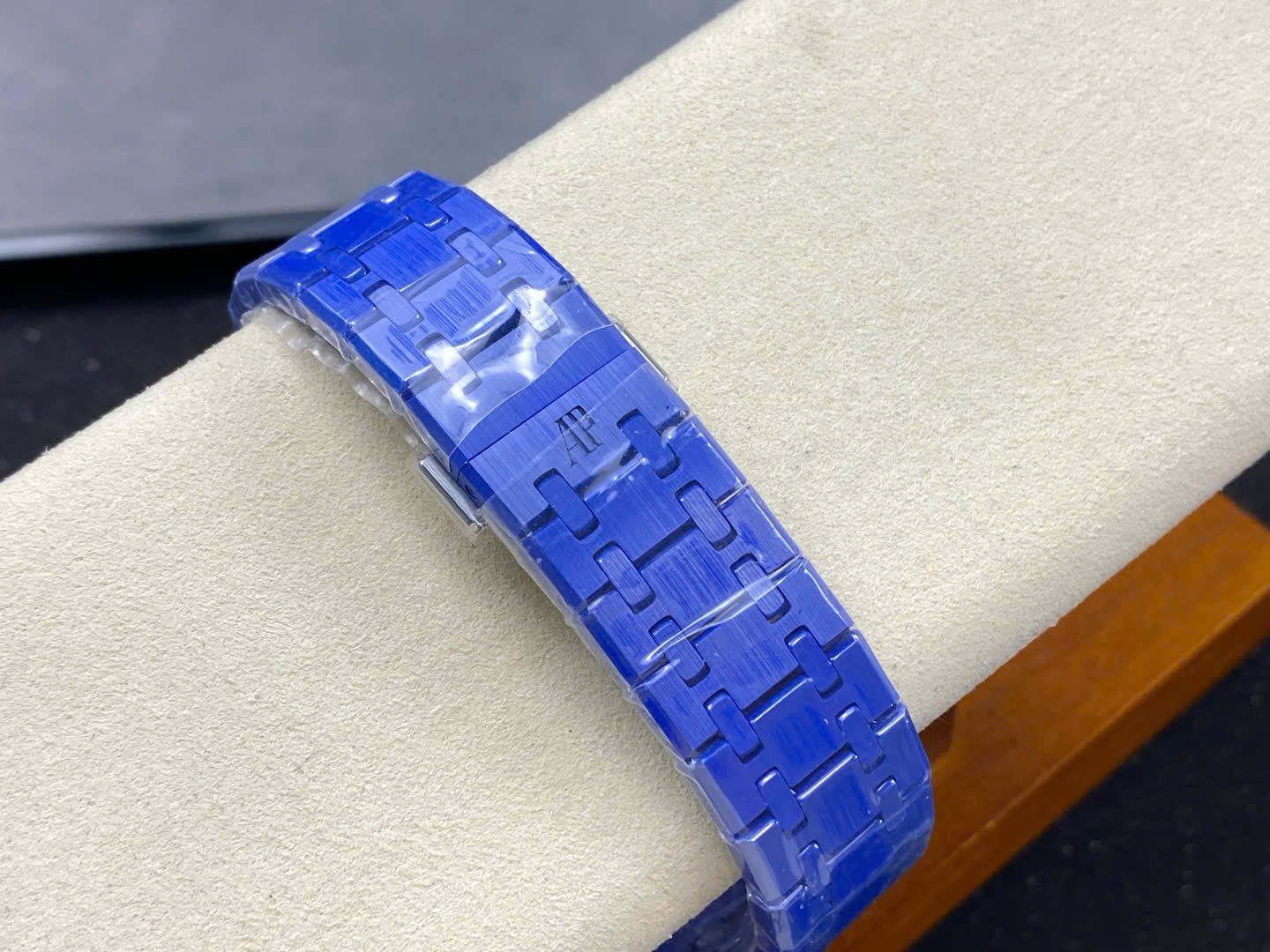 Audemars Piguet Super Clone Watch Royal Oak 15500 Ceramic Blue APS Factory 41mm - Image 9
