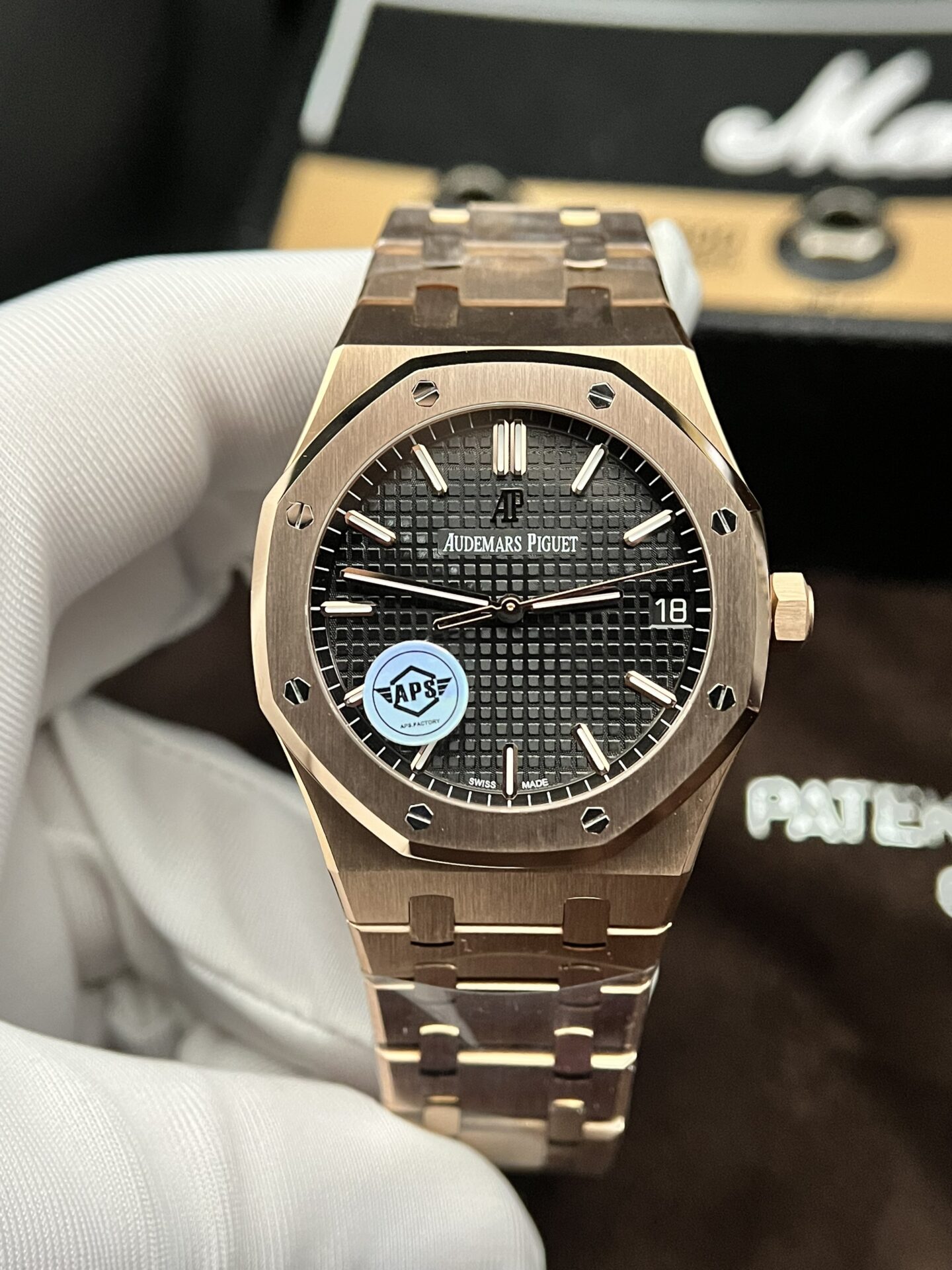 Audemars Piguet Royal Oak 15500OR Replica Watch APS Factory 41mm