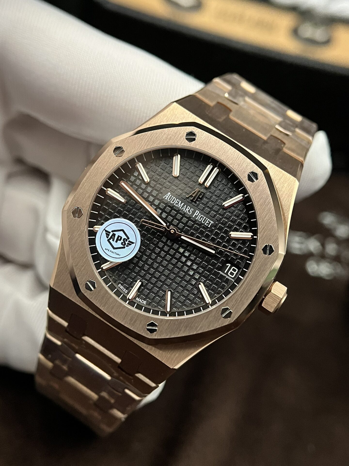 Audemars Piguet Royal Oak 15500OR Replica Watch APS Factory 41mm - Image 2